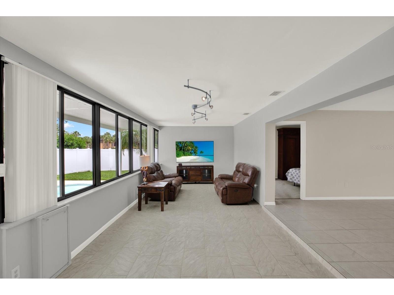 14560 Passage Way Seminole FL 33776 TB8515002 image19