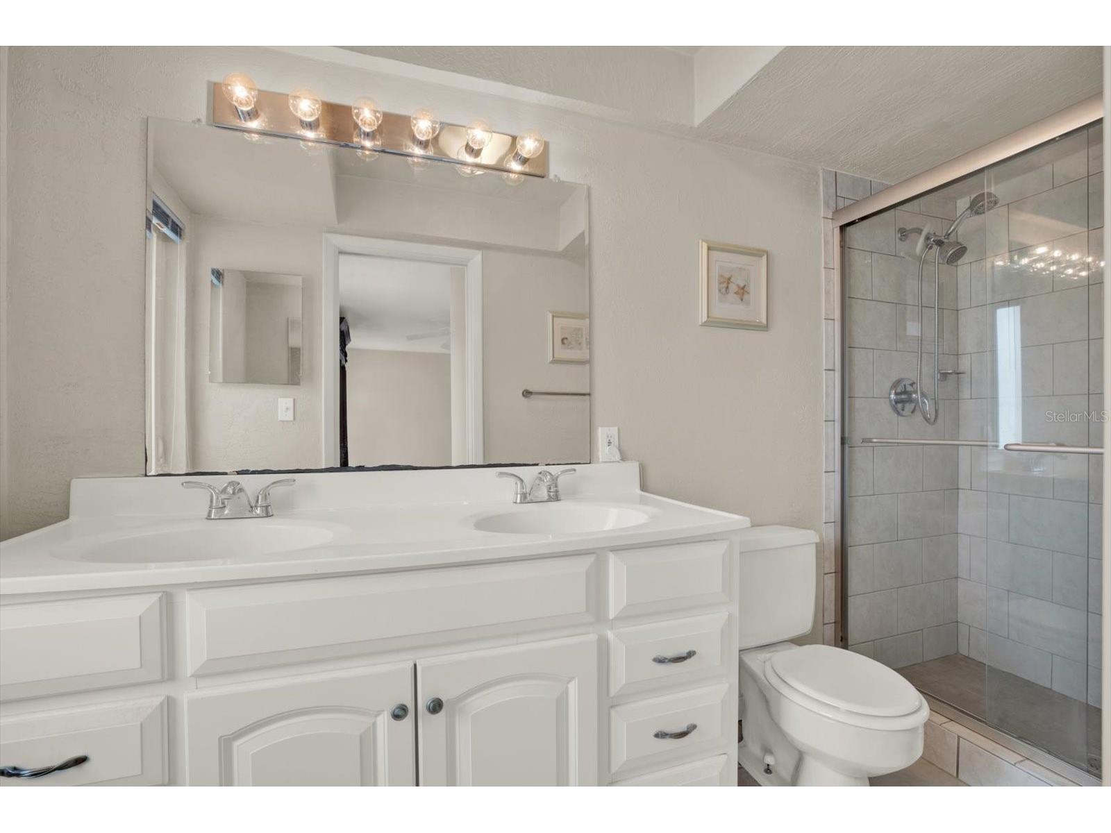 14560 Passage Way Seminole FL 33776 TB8515002 image23