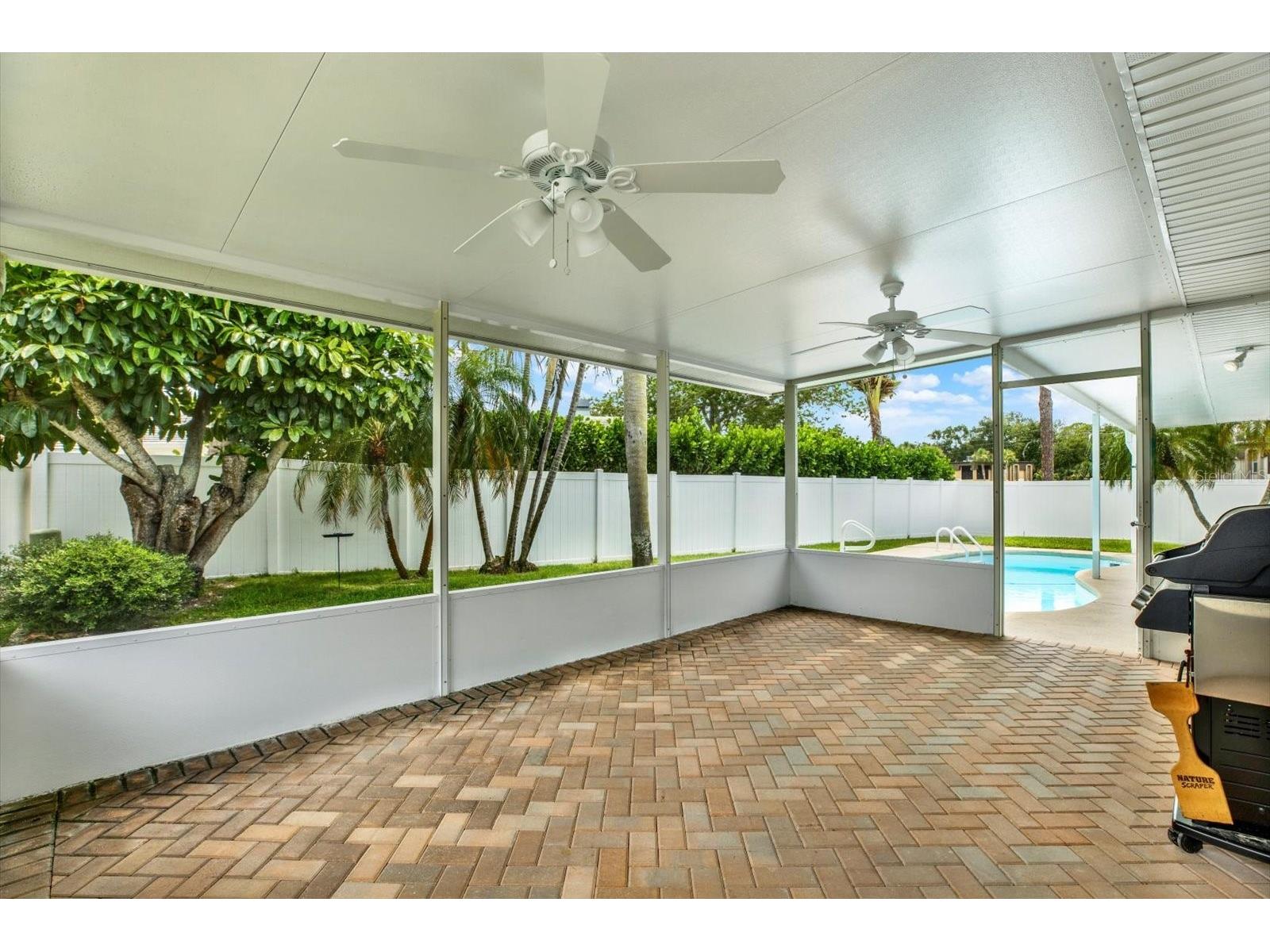14560 Passage Way Seminole FL 33776 TB8515002 image32