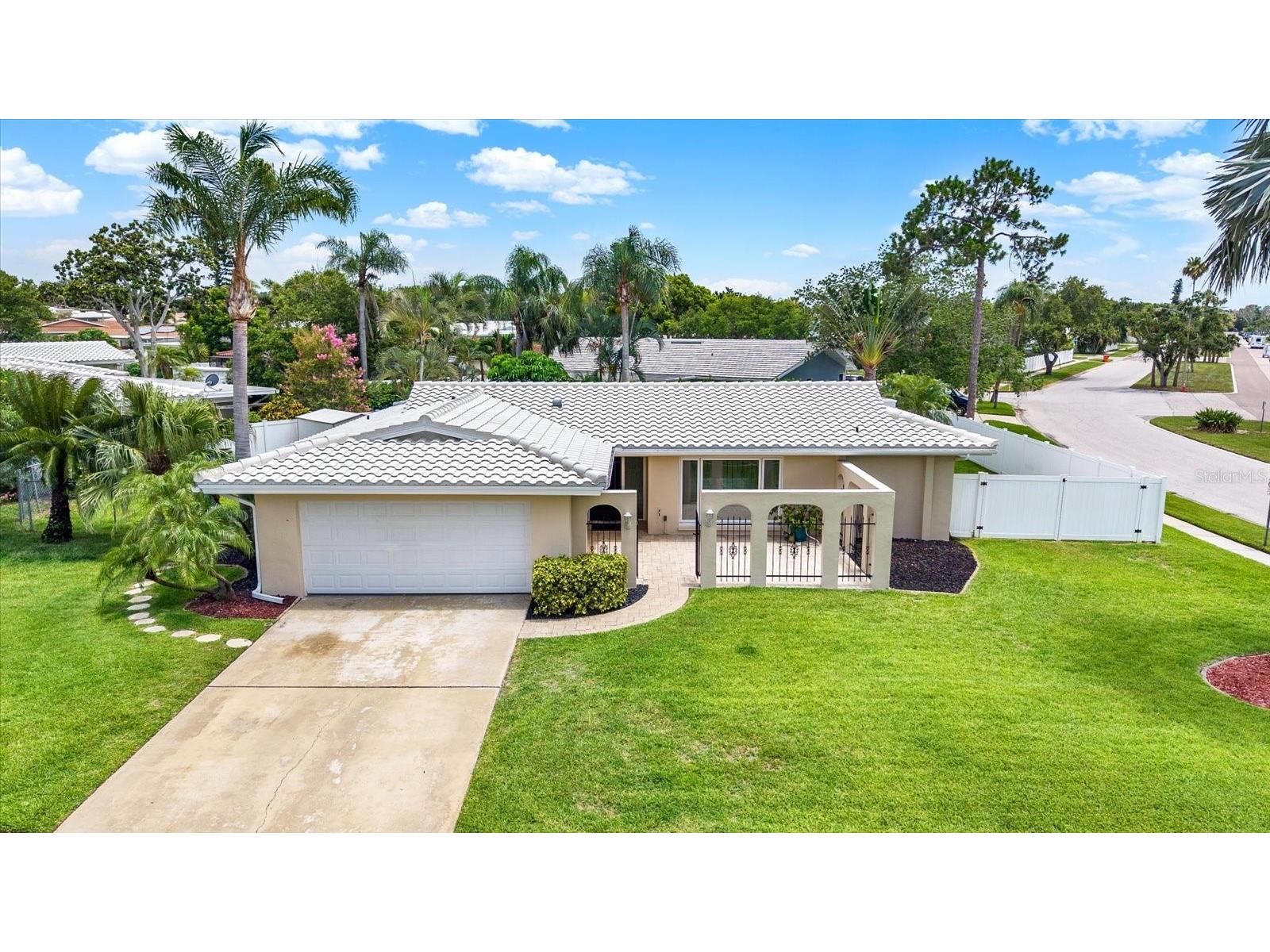 14560 Passage Way Seminole FL 33776 TB8515002 image40