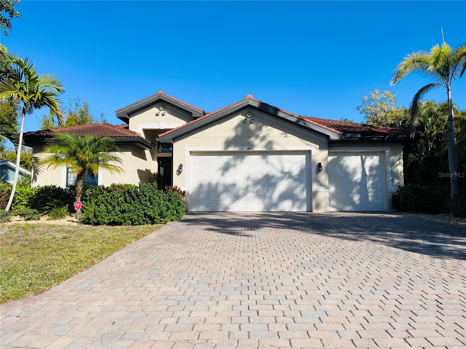 1457 Woodwind Court Fort Myers FL 33919 D6145316 image1