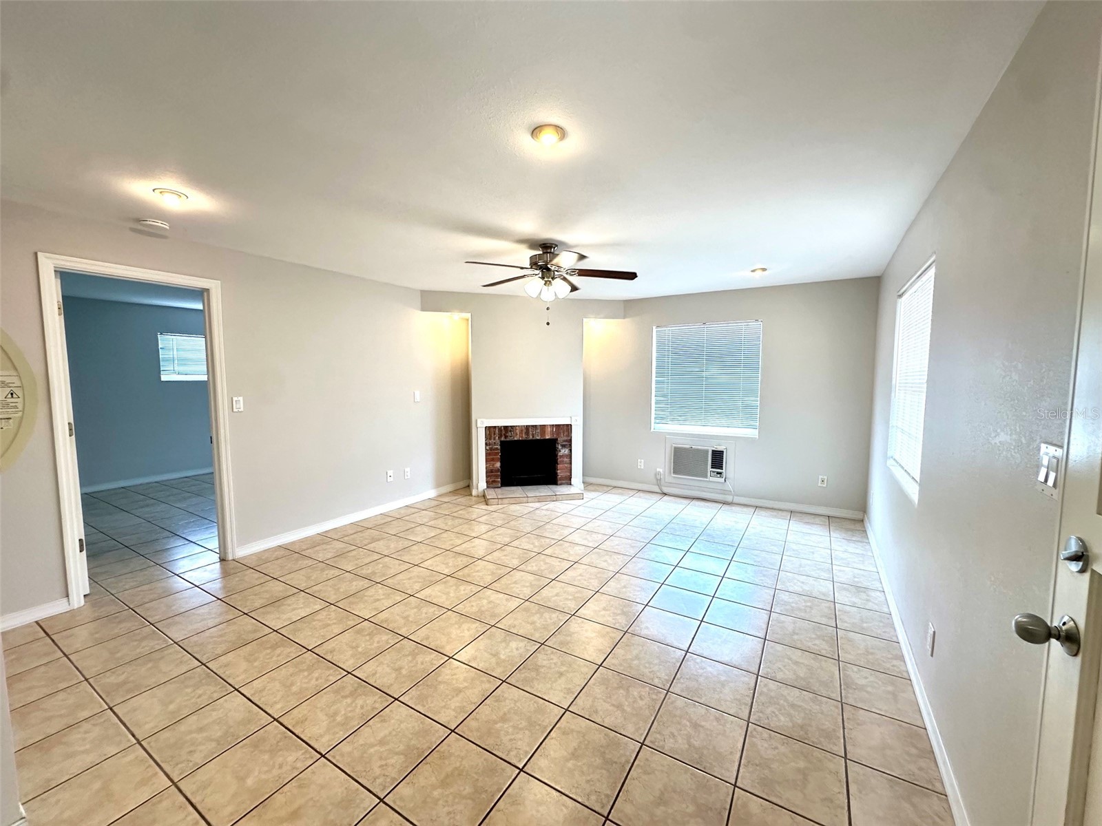 1458 Cleveland Street Clearwater FL 33755 TB8520055 image2