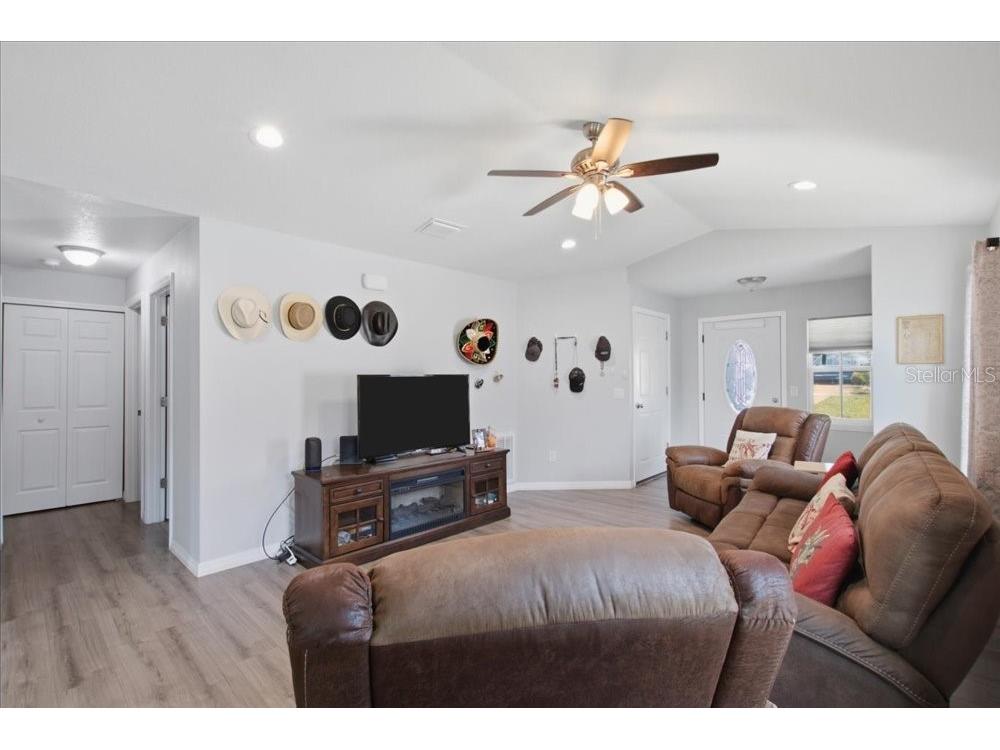 14584 20th St Dade City FL 33523 O6415237 image4