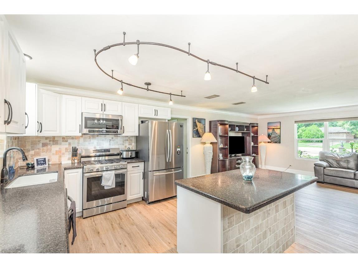 1459 Admiral Halsey Avenue Daytona Beach FL 32124 O6342355 image10