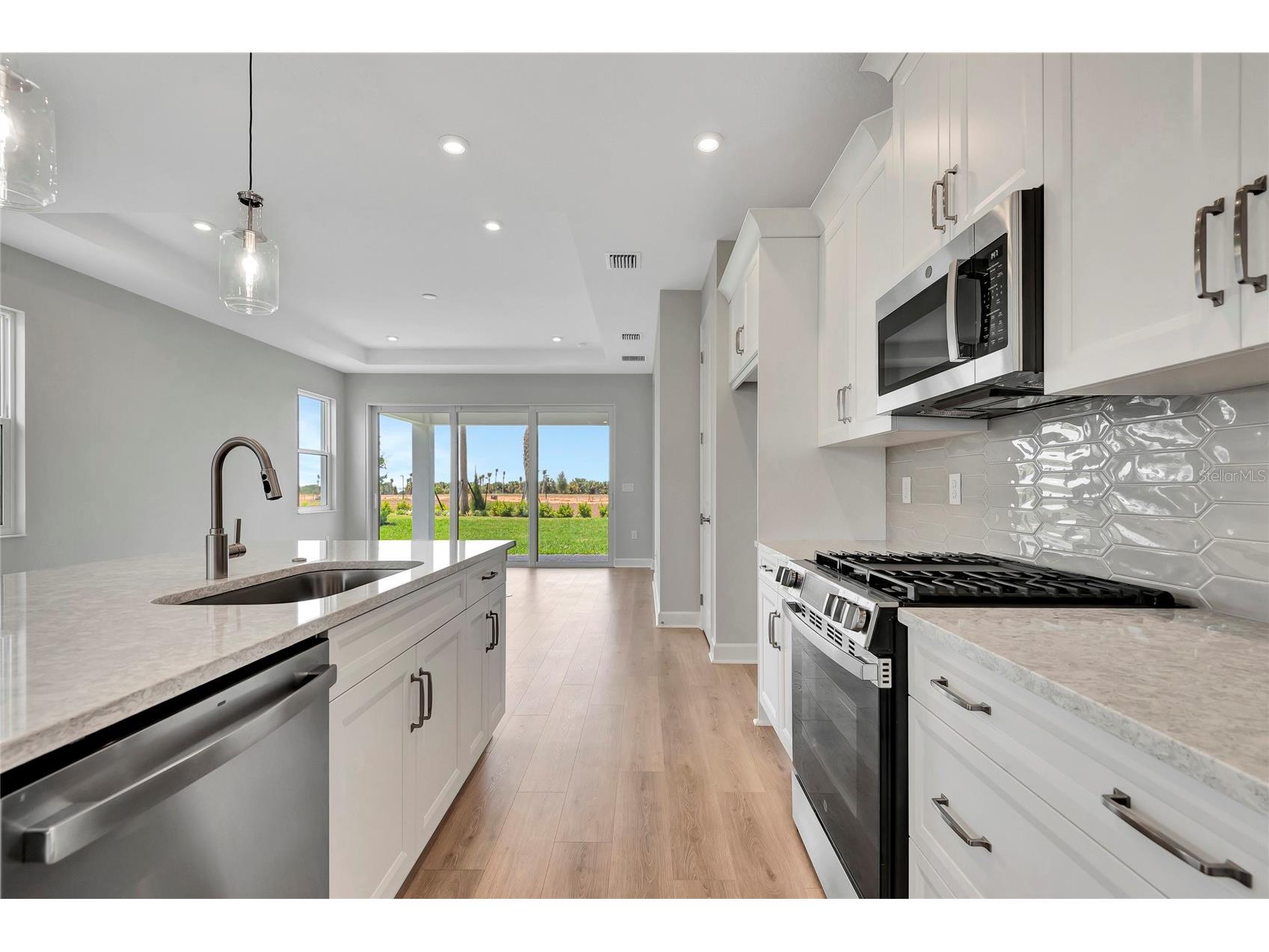 1459 Santorini Way Tavares FL 32778 - LAKE HARRIS W7885697 image16
