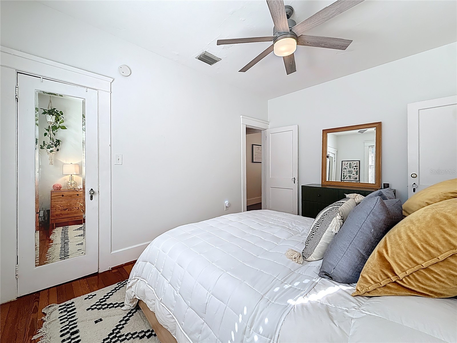 146 13th Avenue NE Saint Petersburg FL 33701 TB8488725 image26