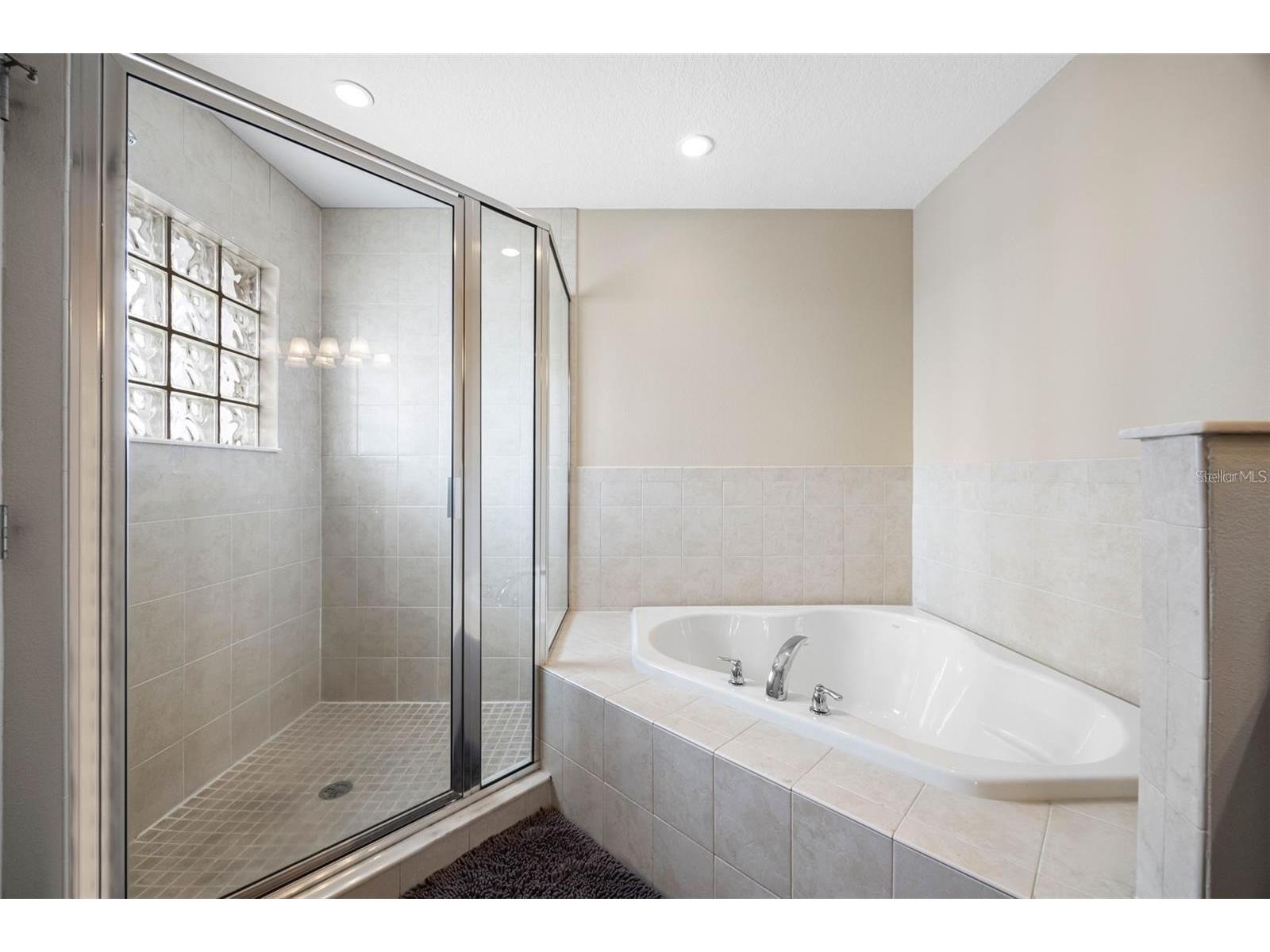 146 175th Terrace Drive E Redington Shores FL 33708 TB8465826 image26