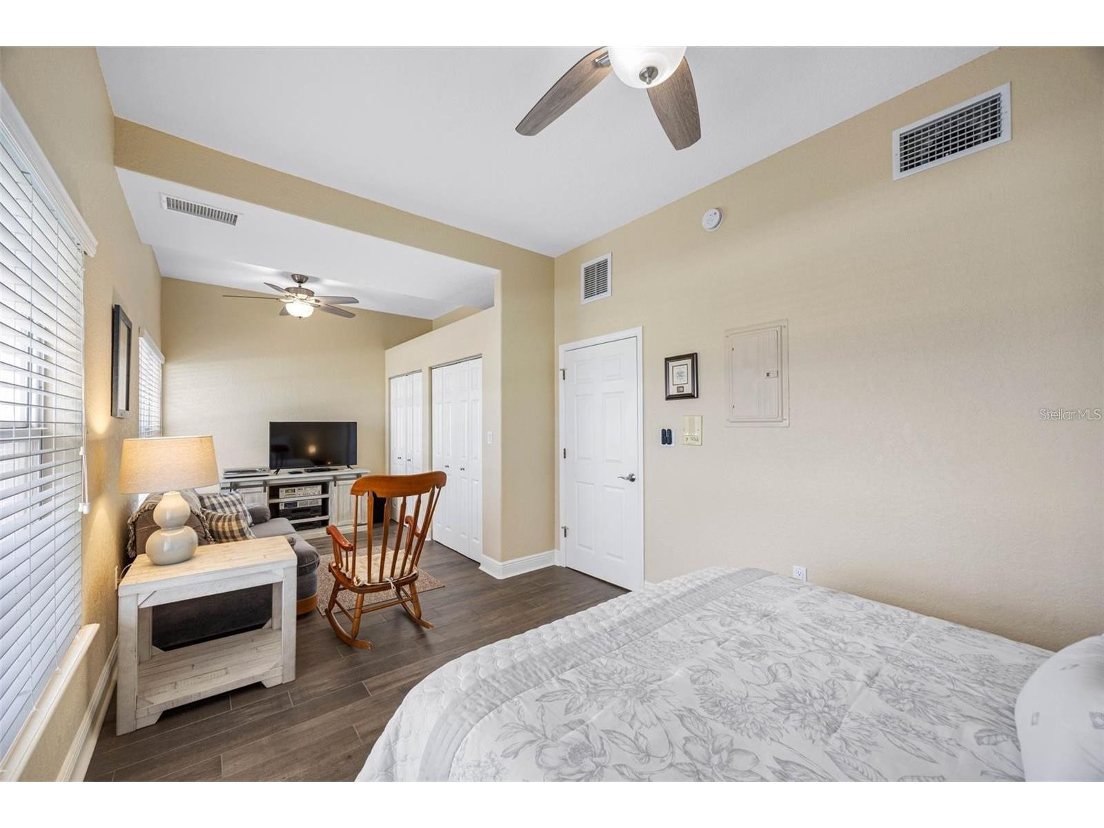 146 175th Terrace Drive E Redington Shores FL 33708 TB8465826 image32