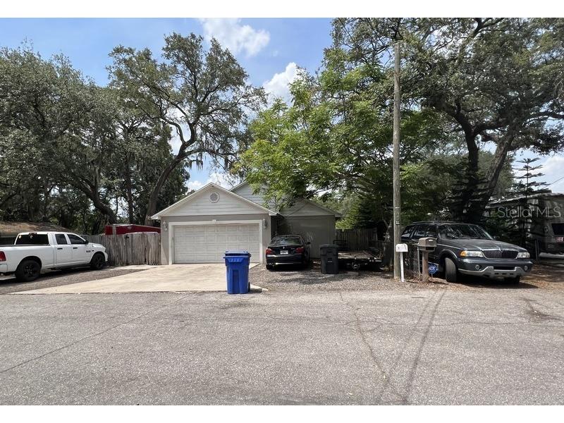 146 E 145th Avenue Tampa FL 33613 W7855813 image1