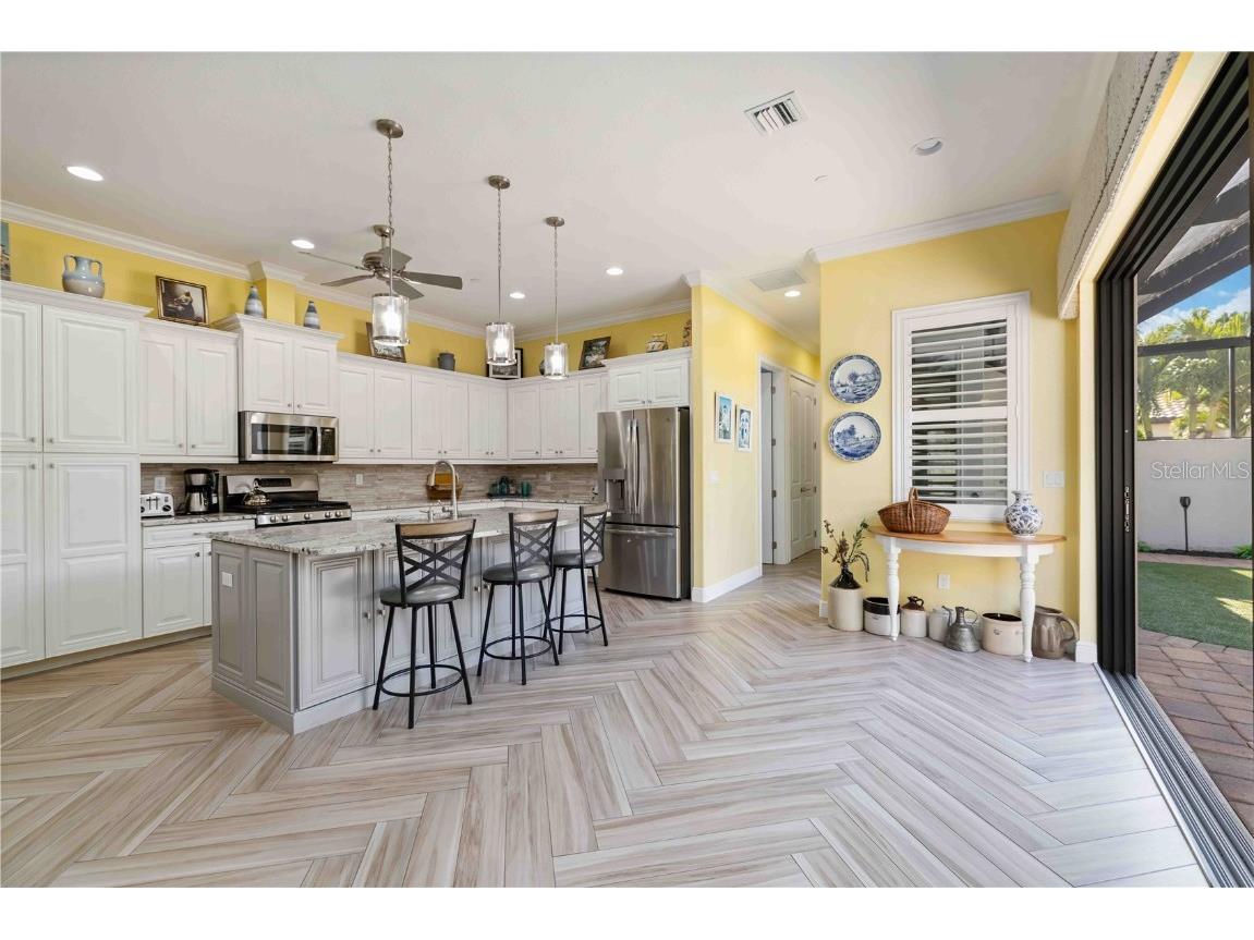 146 E Tampa Avenue Venice FL 34285 A4673342 image10