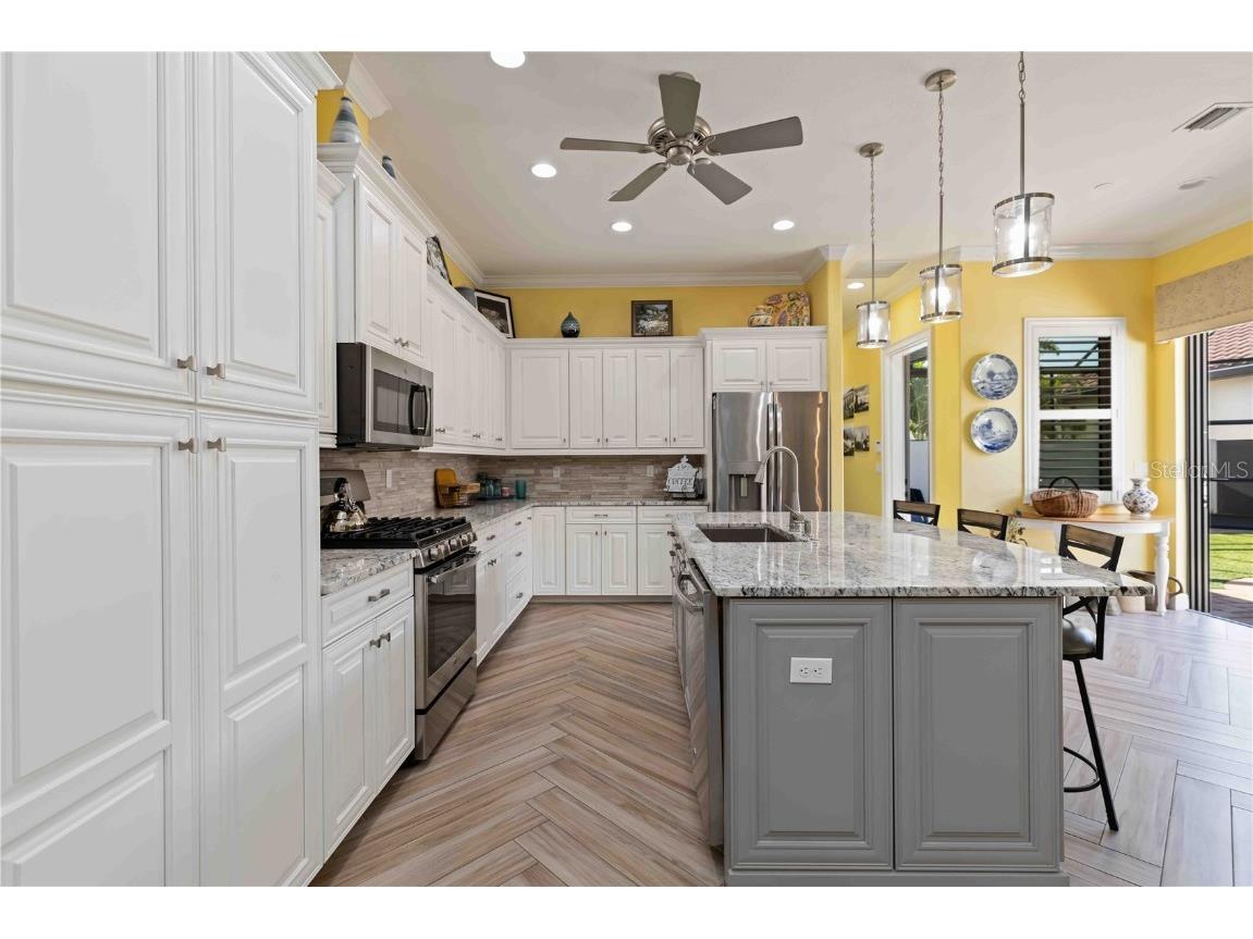 146 E Tampa Avenue Venice FL 34285 A4673342 image11