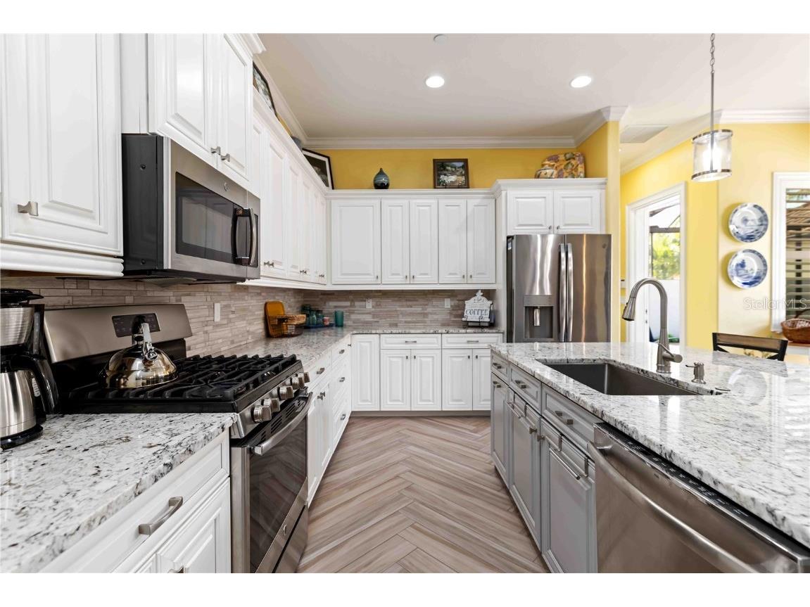 146 E Tampa Avenue Venice FL 34285 A4673342 image7