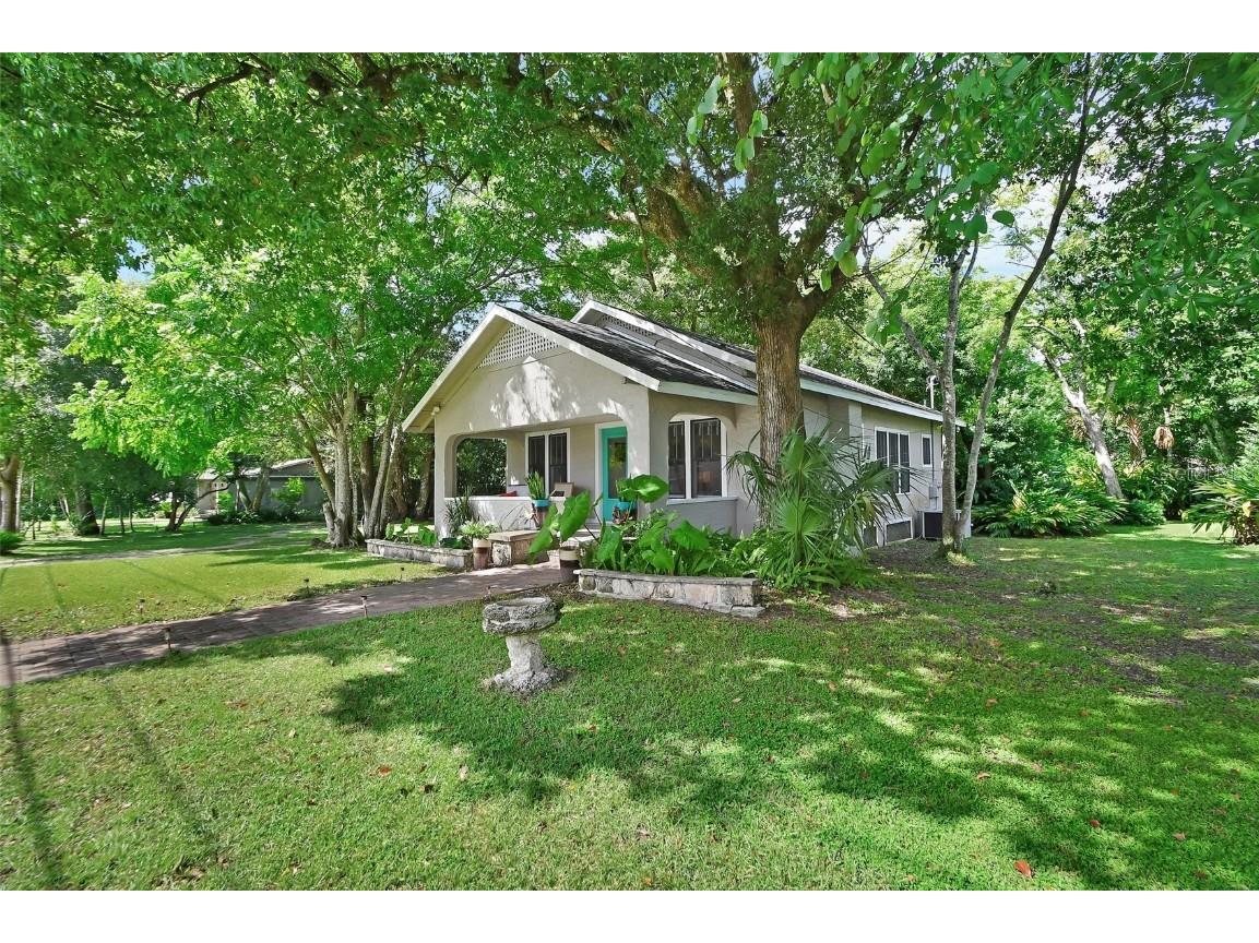 146 Westwood Avenue Deland FL 32720 V4938484 image1