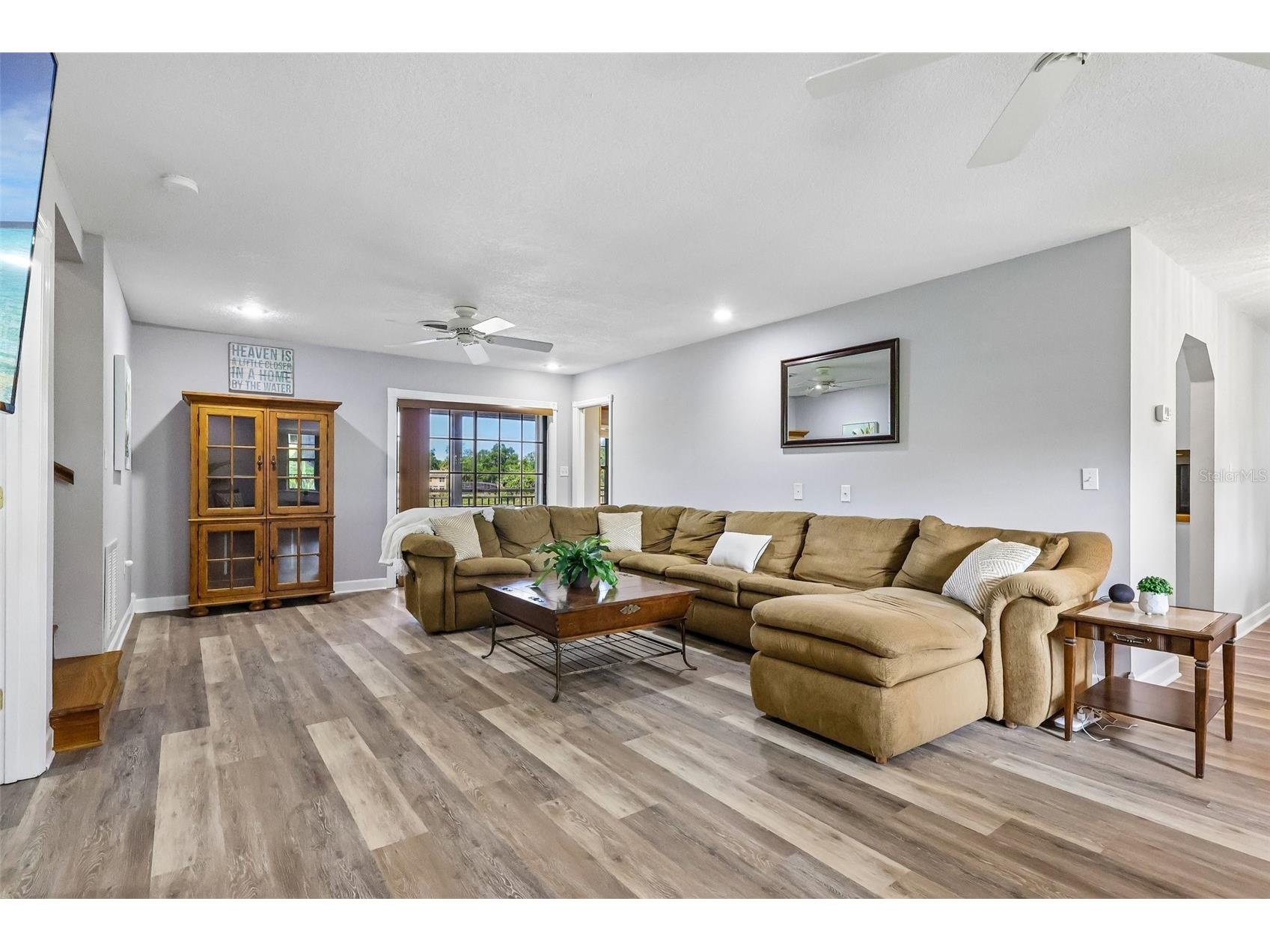 1460 Grove Street Eustis FL 32726 - LAKE IRMA G5114019 image11