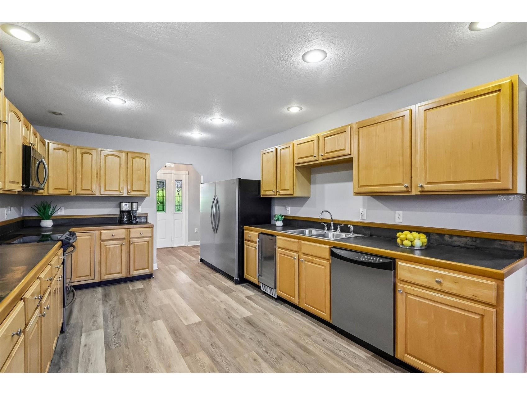 1460 Grove Street Eustis FL 32726 - LAKE IRMA G5114019 image18