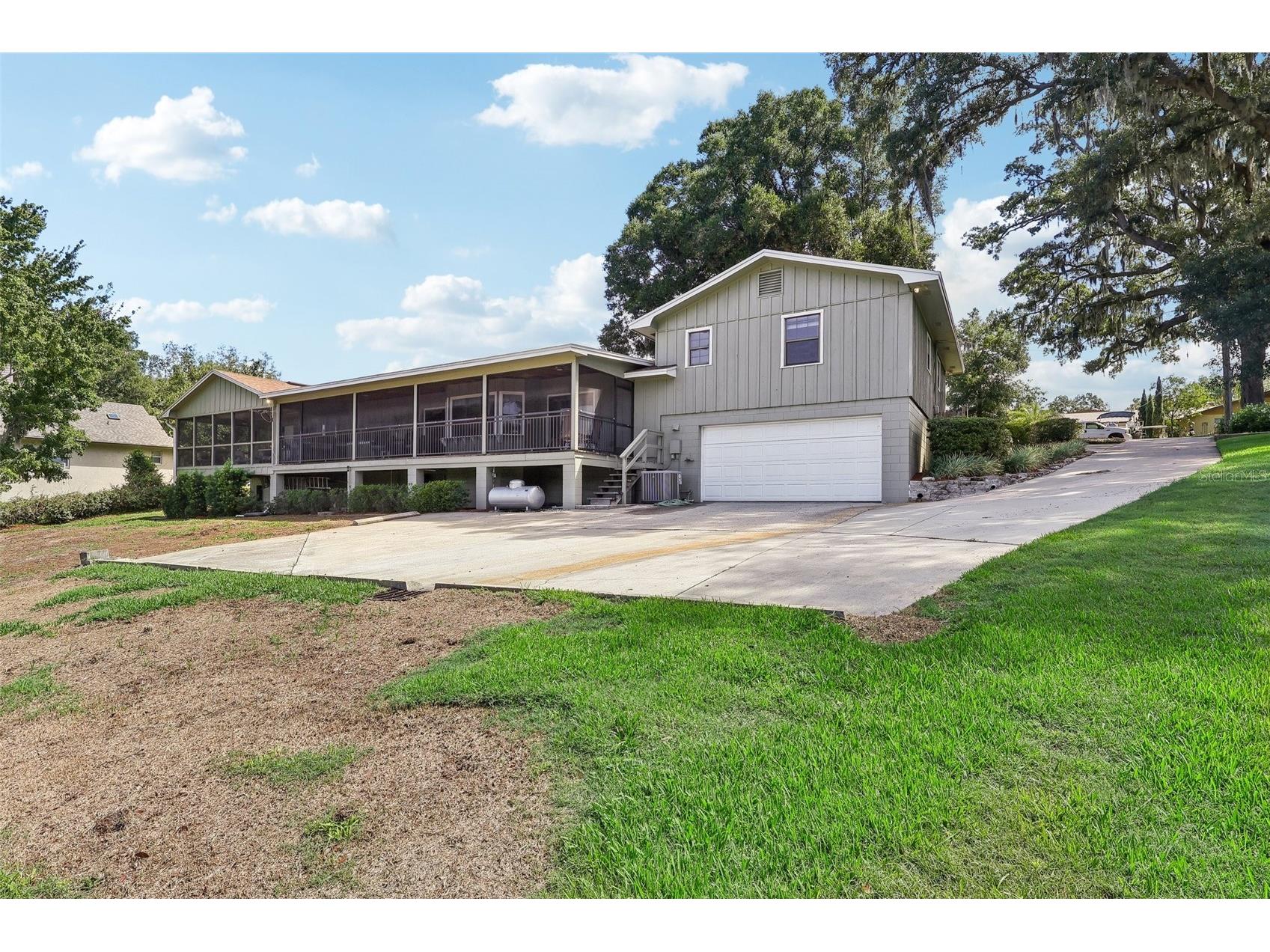 1460 Grove Street Eustis FL 32726 - LAKE IRMA G5114019 image35