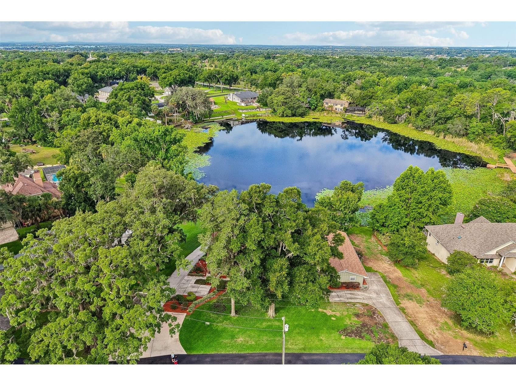 1460 Grove Street Eustis FL 32726 - LAKE IRMA G5114019 image53