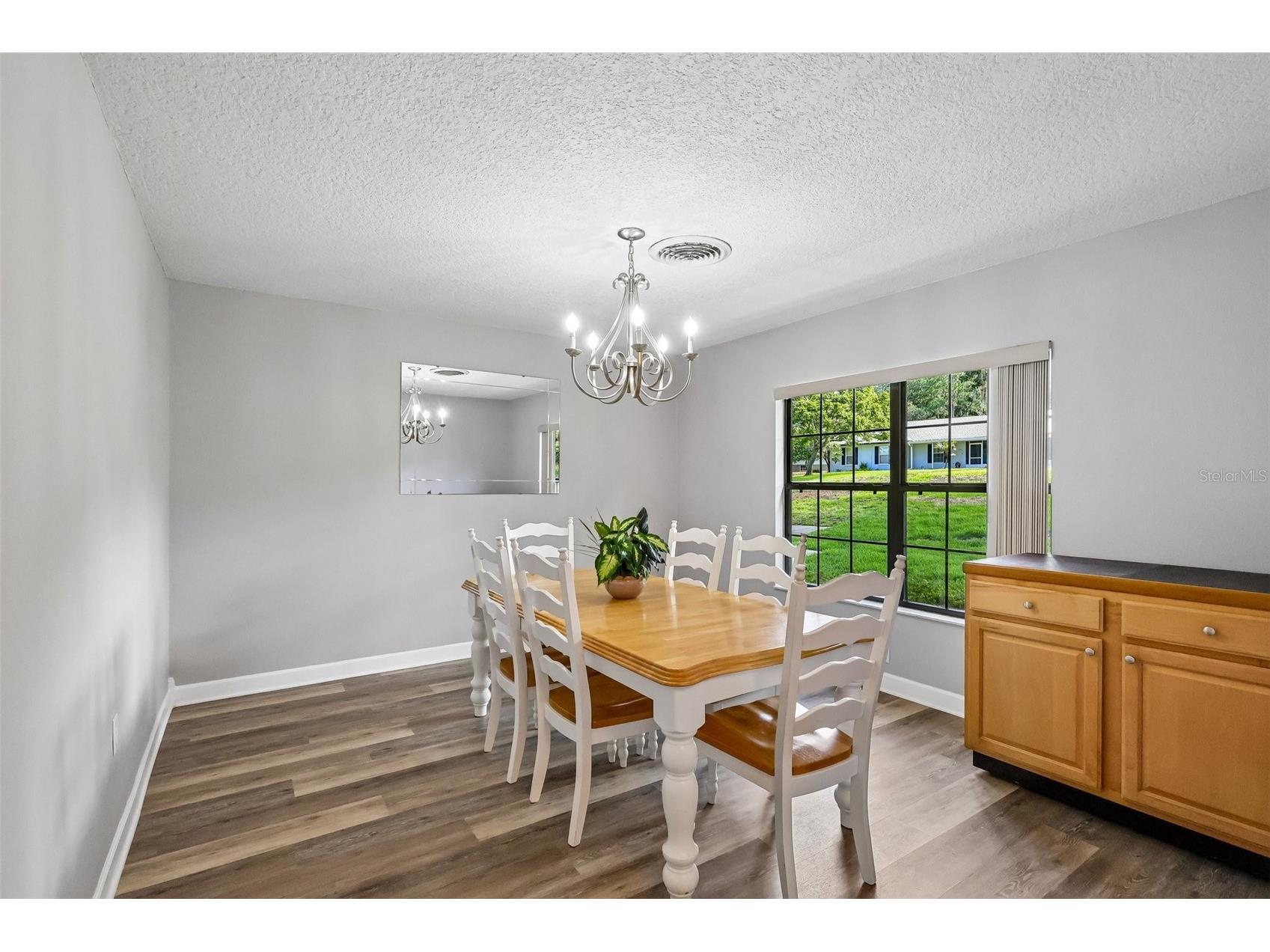 1460 Grove Street Eustis FL 32726 - LAKE IRMA G5114019 image8