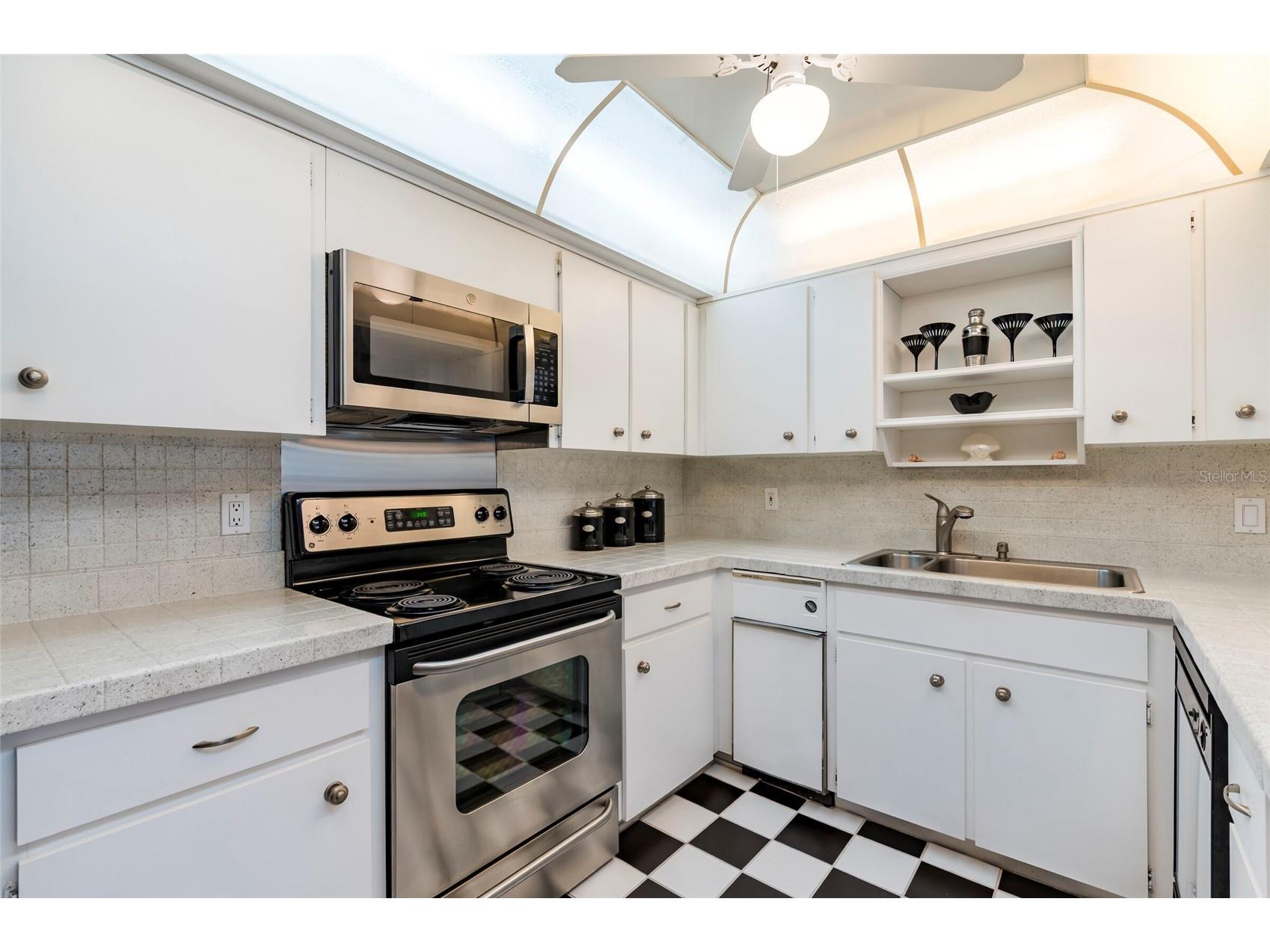 1460 Gulf Boulevard #511 Clearwater Beach FL 33767 TB8487809 image18