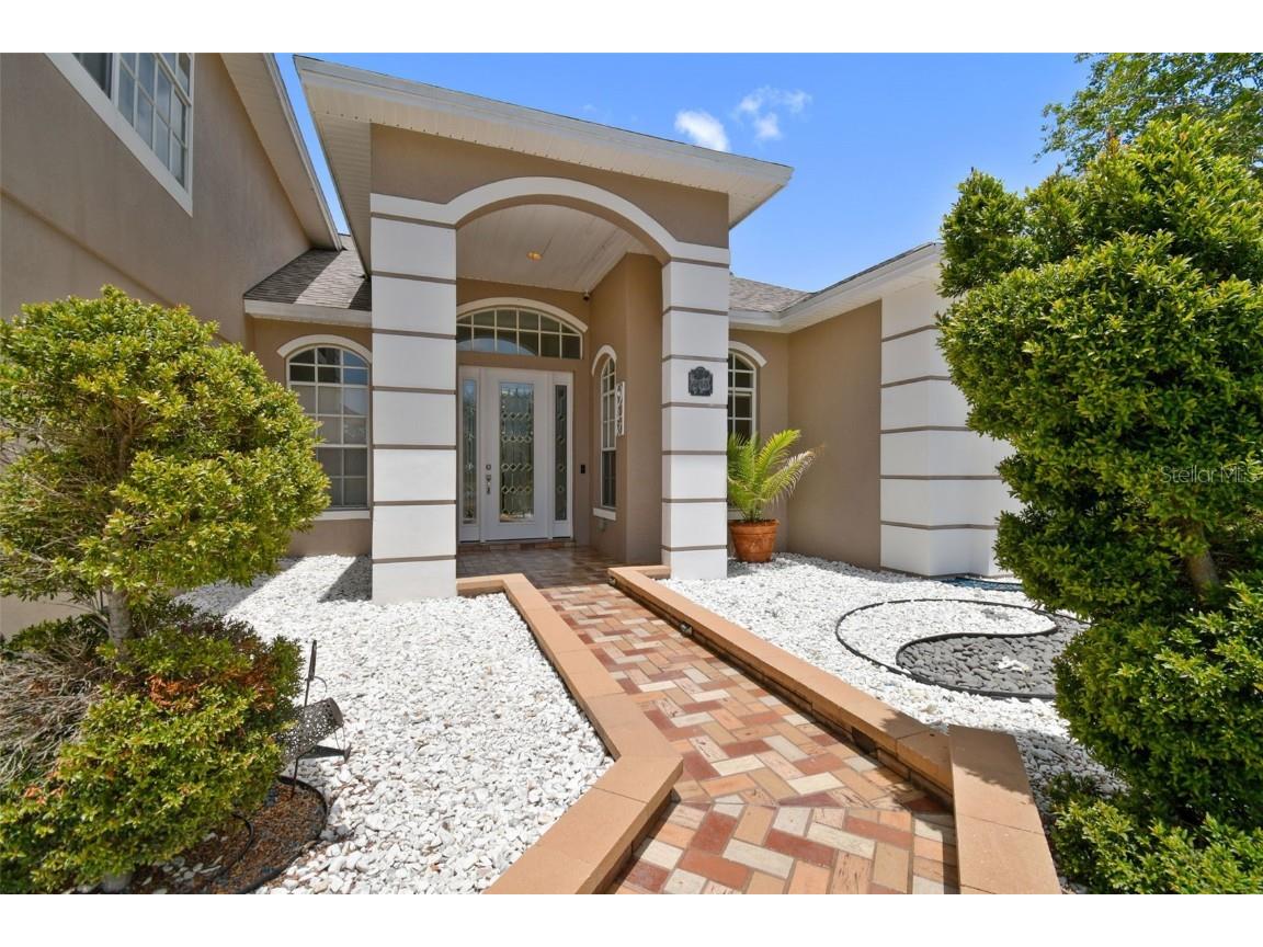 1460 Kensington Woods Drive Lutz FL 33549 TB8393303 image3