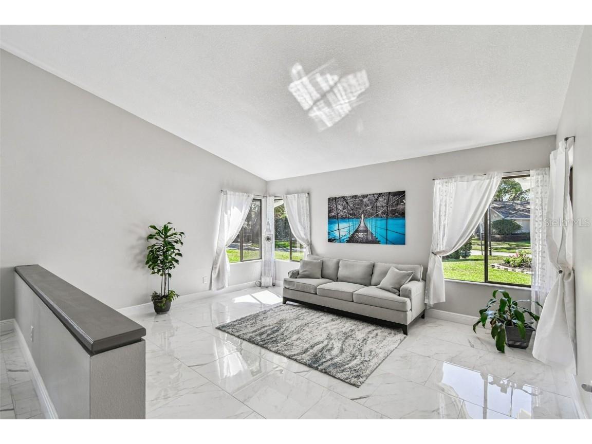 14603 Village Glen Circle Tampa FL 33618 TB8438305 image10