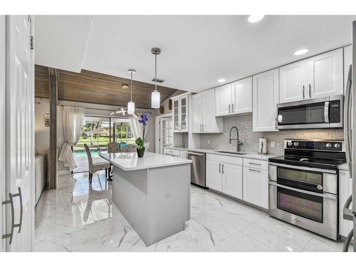 14603 Village Glen Circle Tampa FL 33618 TB8438305 image13