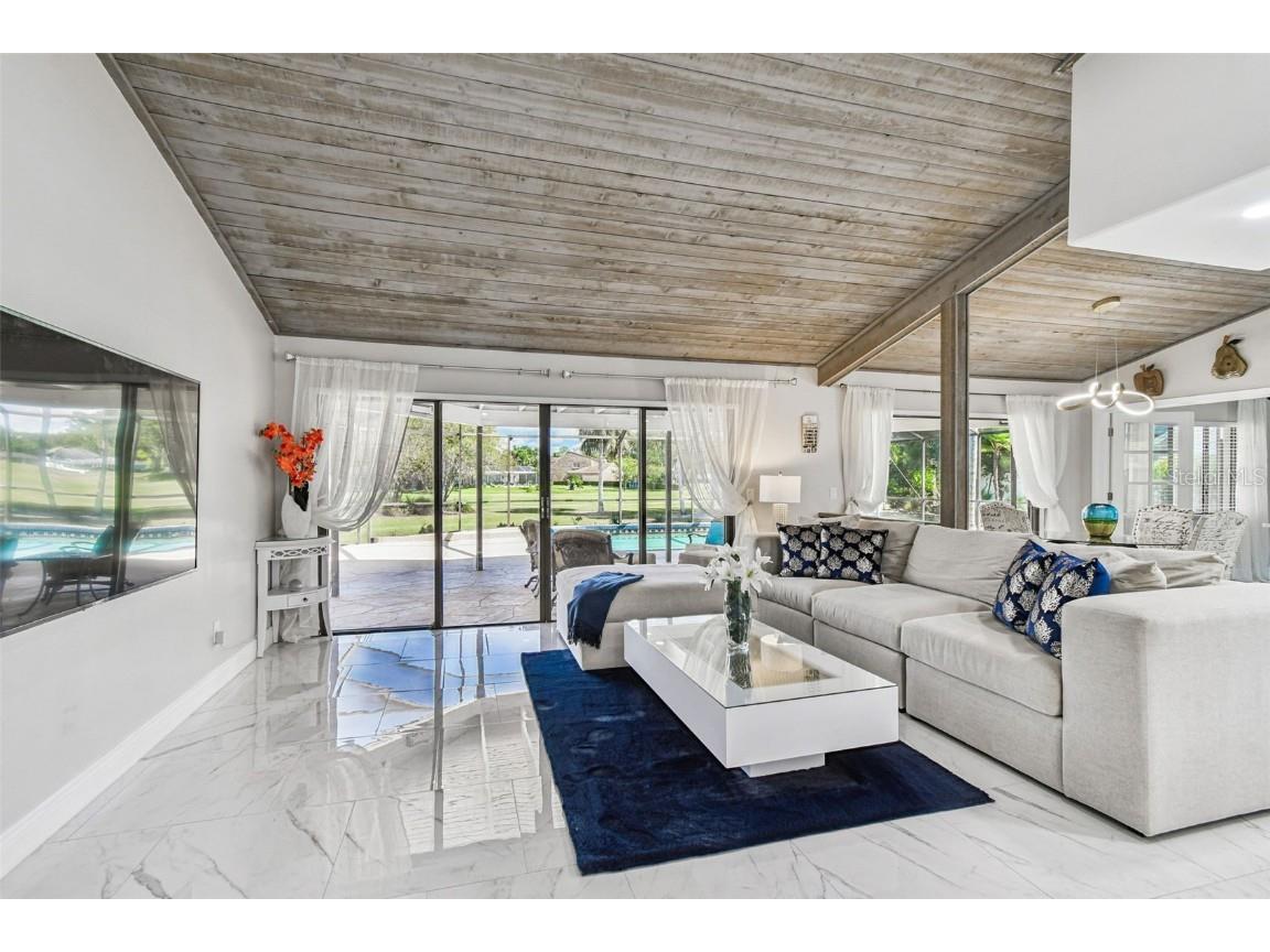 14603 Village Glen Circle Tampa FL 33618 TB8438305 image22