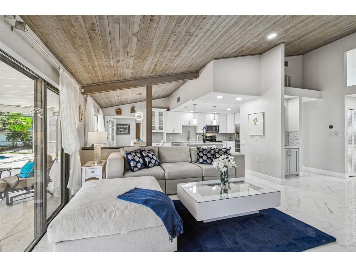 14603 Village Glen Circle Tampa FL 33618 TB8438305 image23