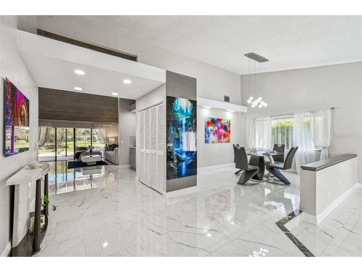 14603 Village Glen Circle Tampa FL 33618 TB8438305 image3