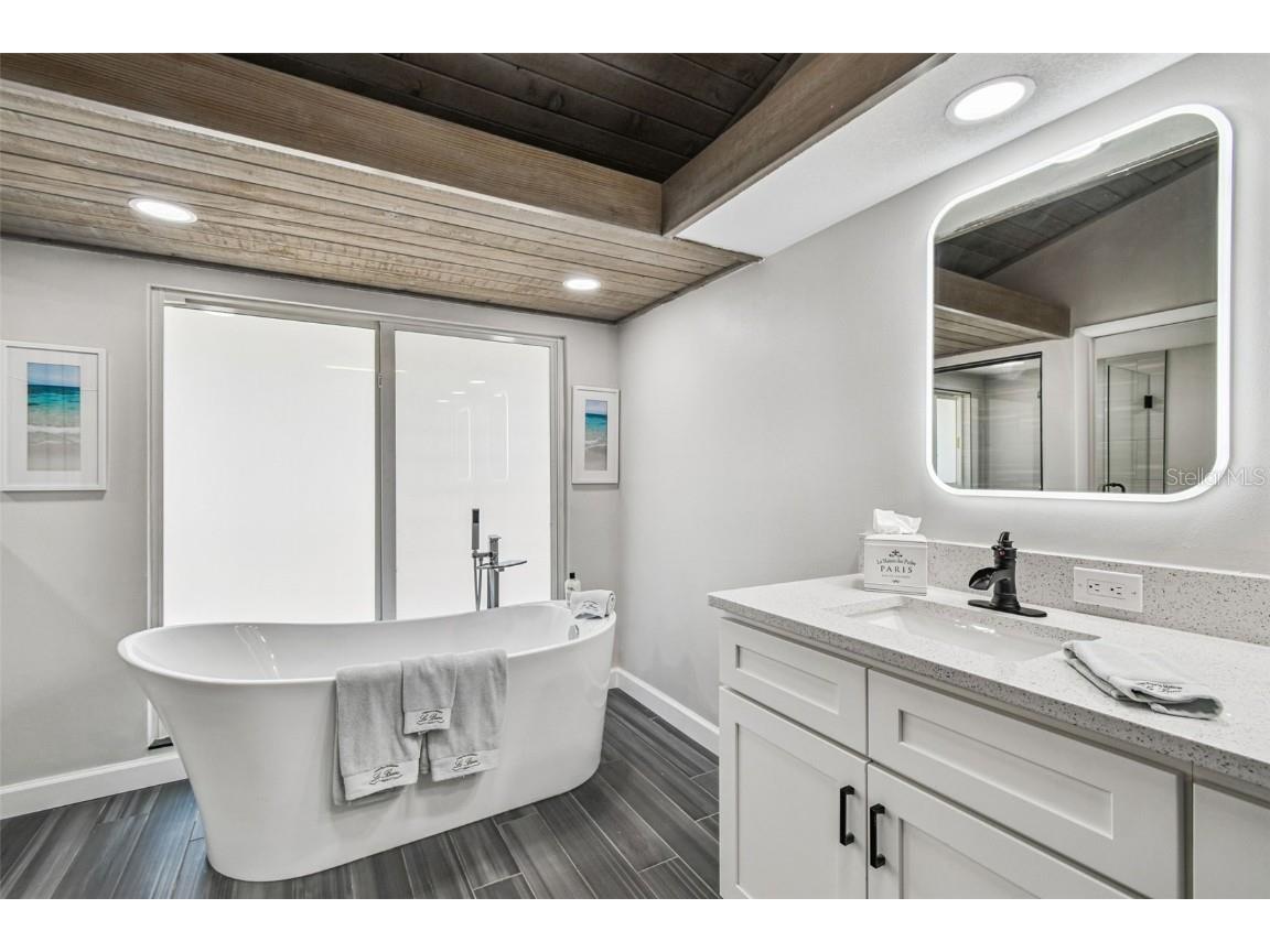 14603 Village Glen Circle Tampa FL 33618 TB8438305 image30