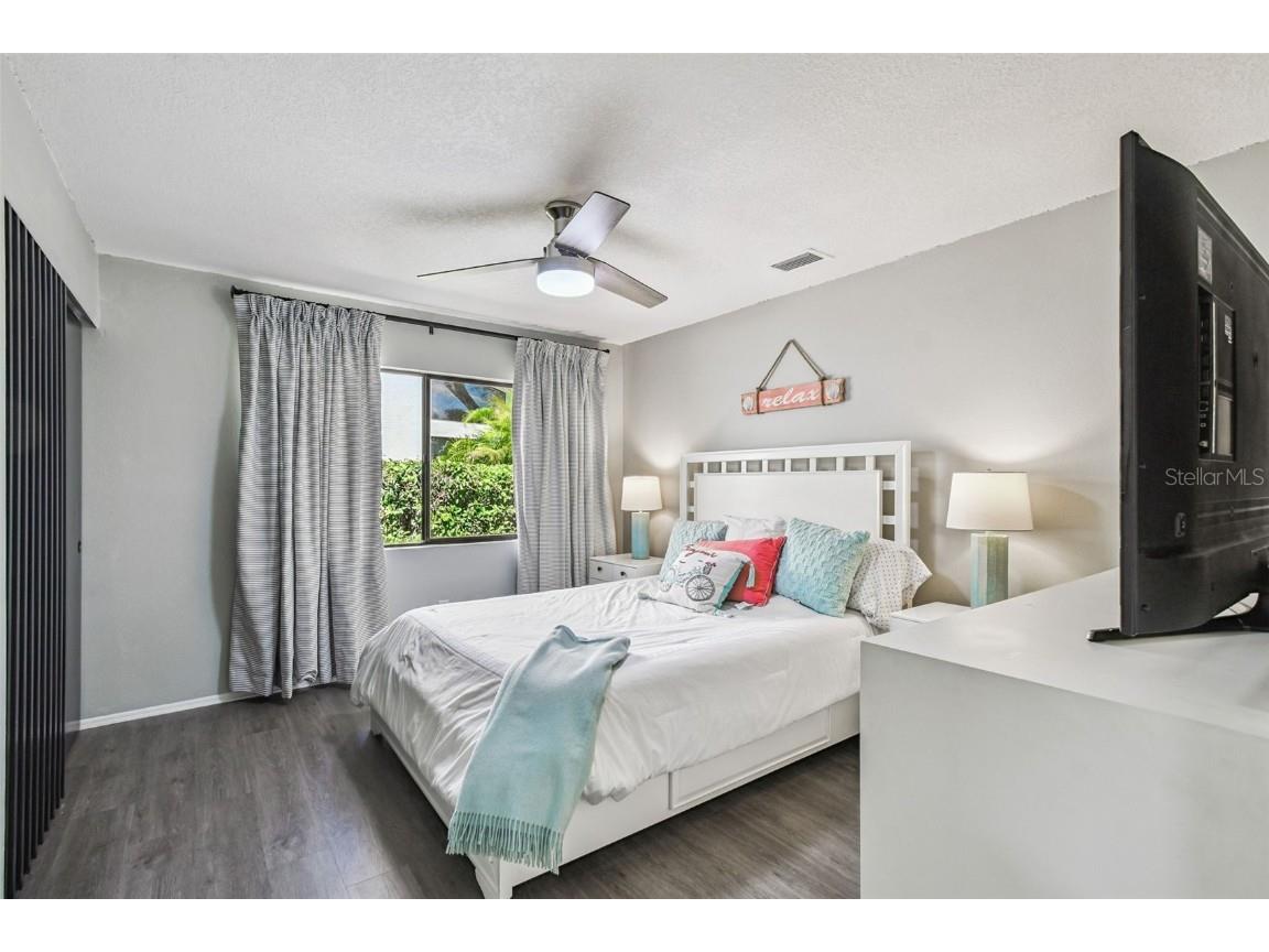 14603 Village Glen Circle Tampa FL 33618 TB8438305 image37