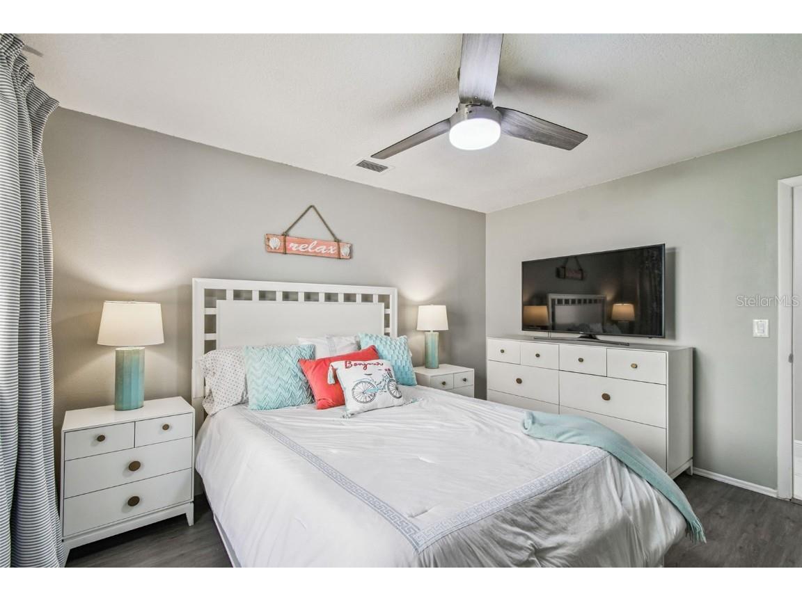 14603 Village Glen Circle Tampa FL 33618 TB8438305 image38