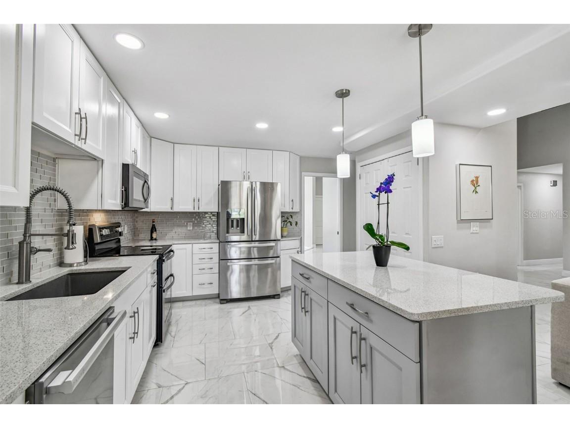 14603 Village Glen Circle Tampa FL 33618 TB8438305 image5