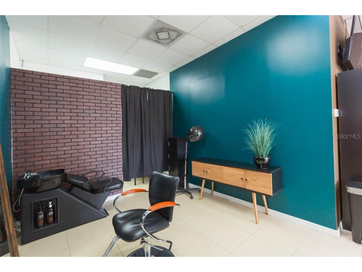 14604B Dale Mabry Highway N Tampa FL 33618 TB8449609 image10