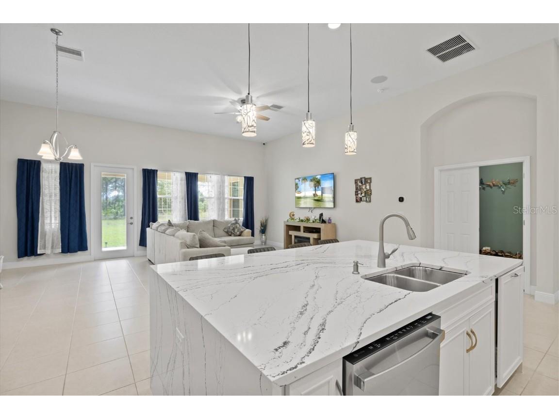 14607 Swiss Bridge Drive Lithia FL 33547 A4625127 image12