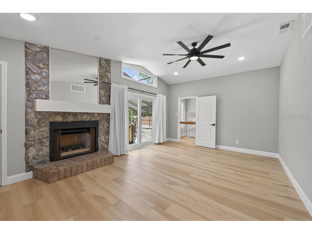 1461 87th Avenue N Saint Petersburg FL 33702 TB8510842 image32