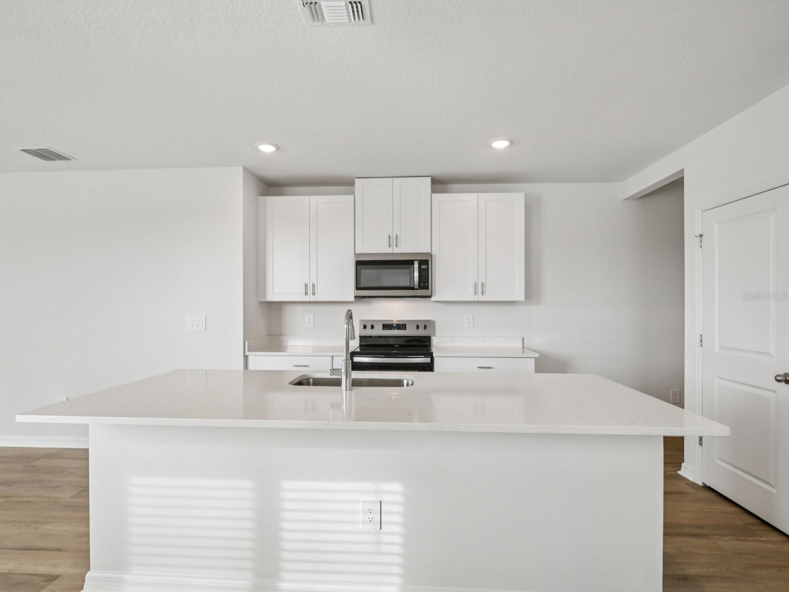1461 Brekey Way Zephyrhills FL 33541 TB8497871 image5
