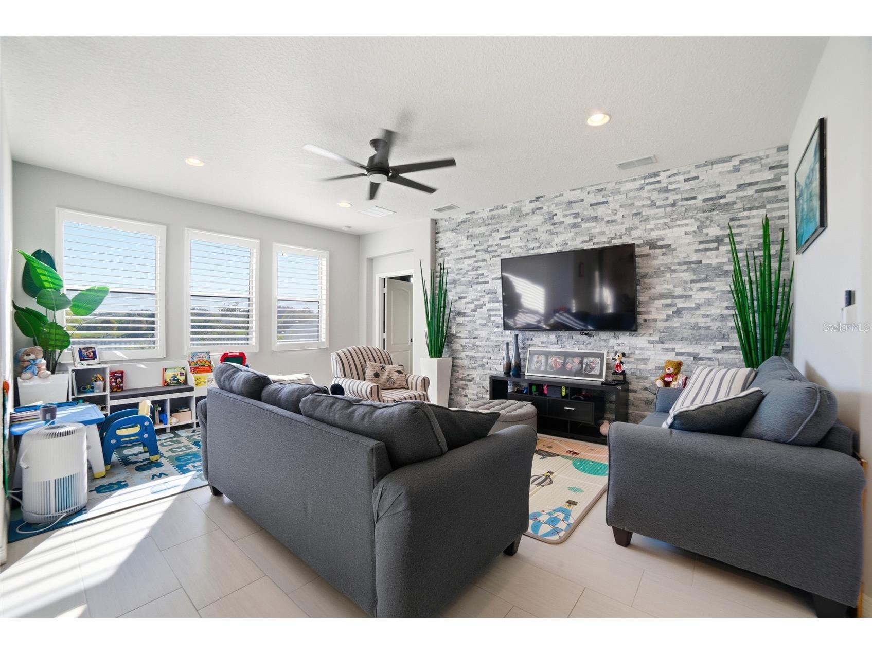 1461 Clear Brook Place Saint Cloud FL 34772 O6374682 image17