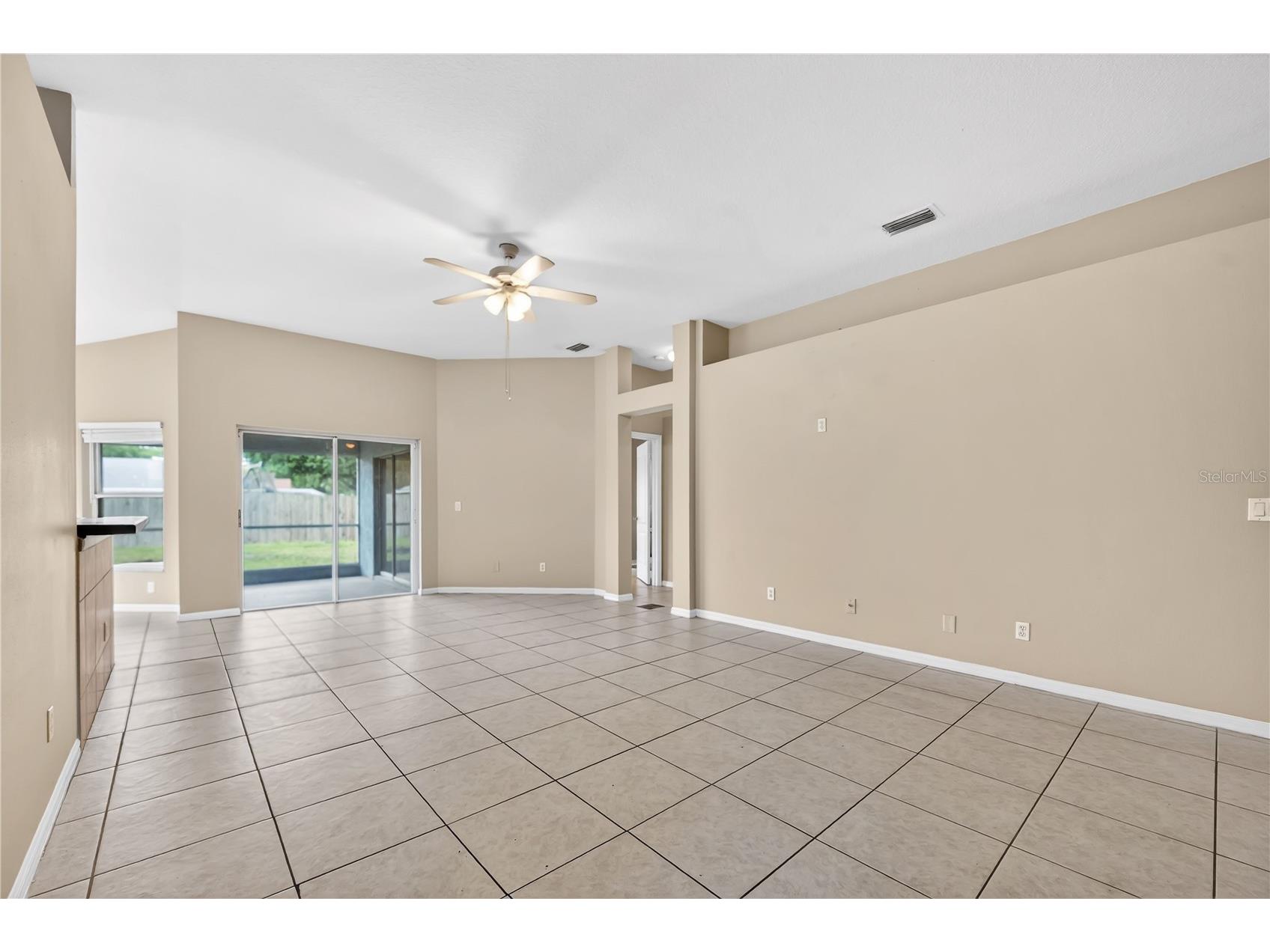 1461 Lake Shore Ranch Drive Seffner FL 33584 O6395520 image5