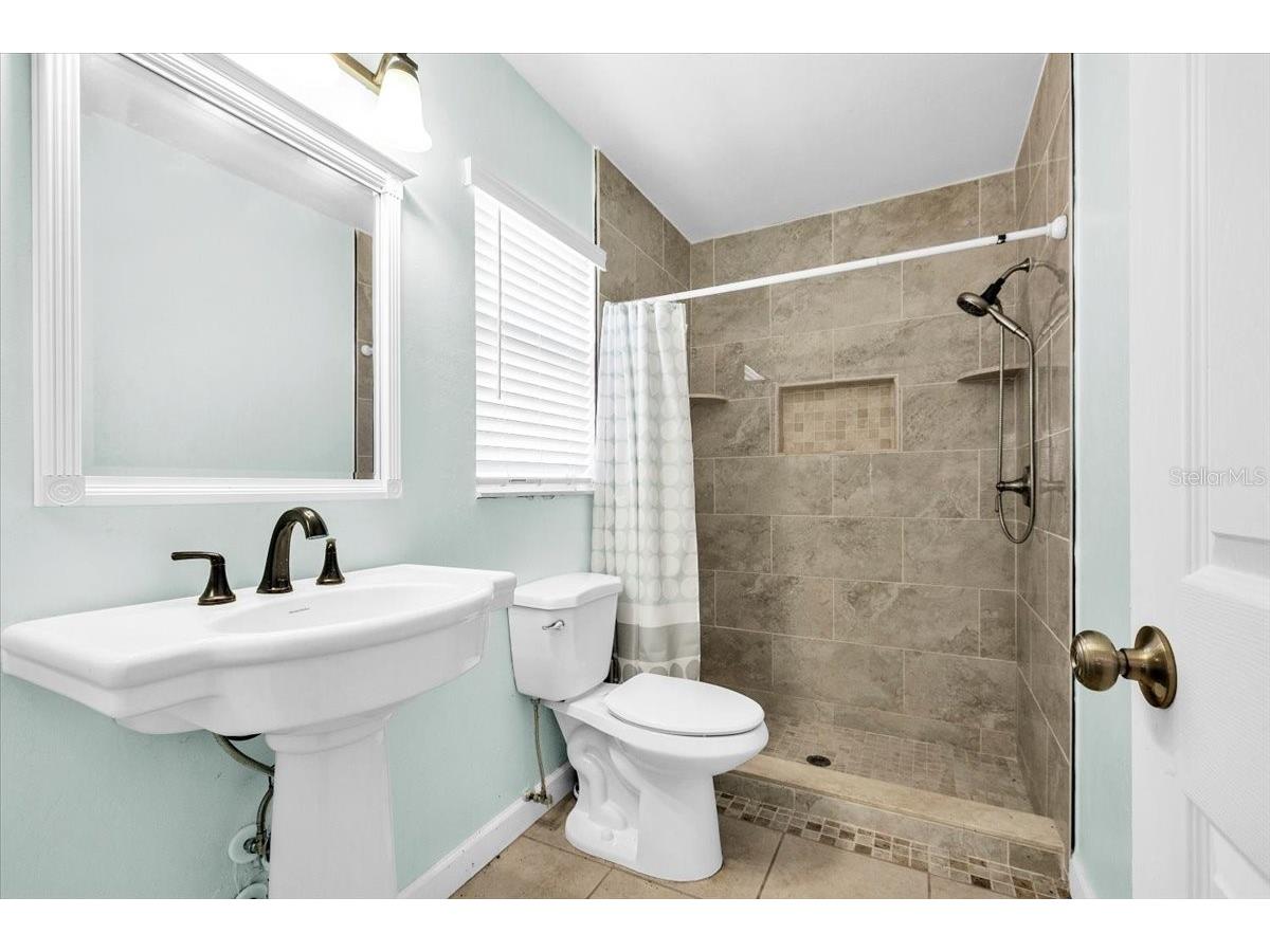 1461 Mccrory Street North Port FL 34286 A4692900 image16