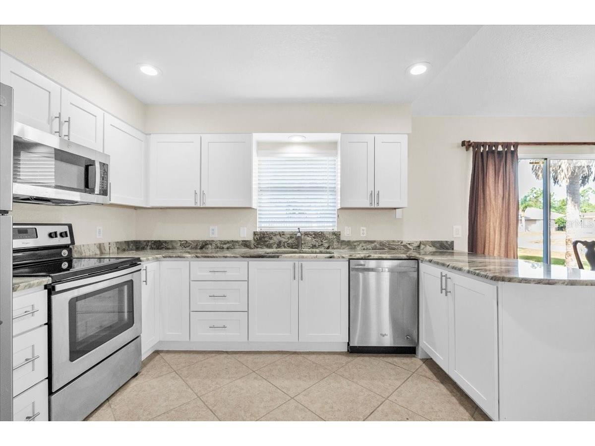 1461 Mccrory Street North Port FL 34286 A4692900 image5