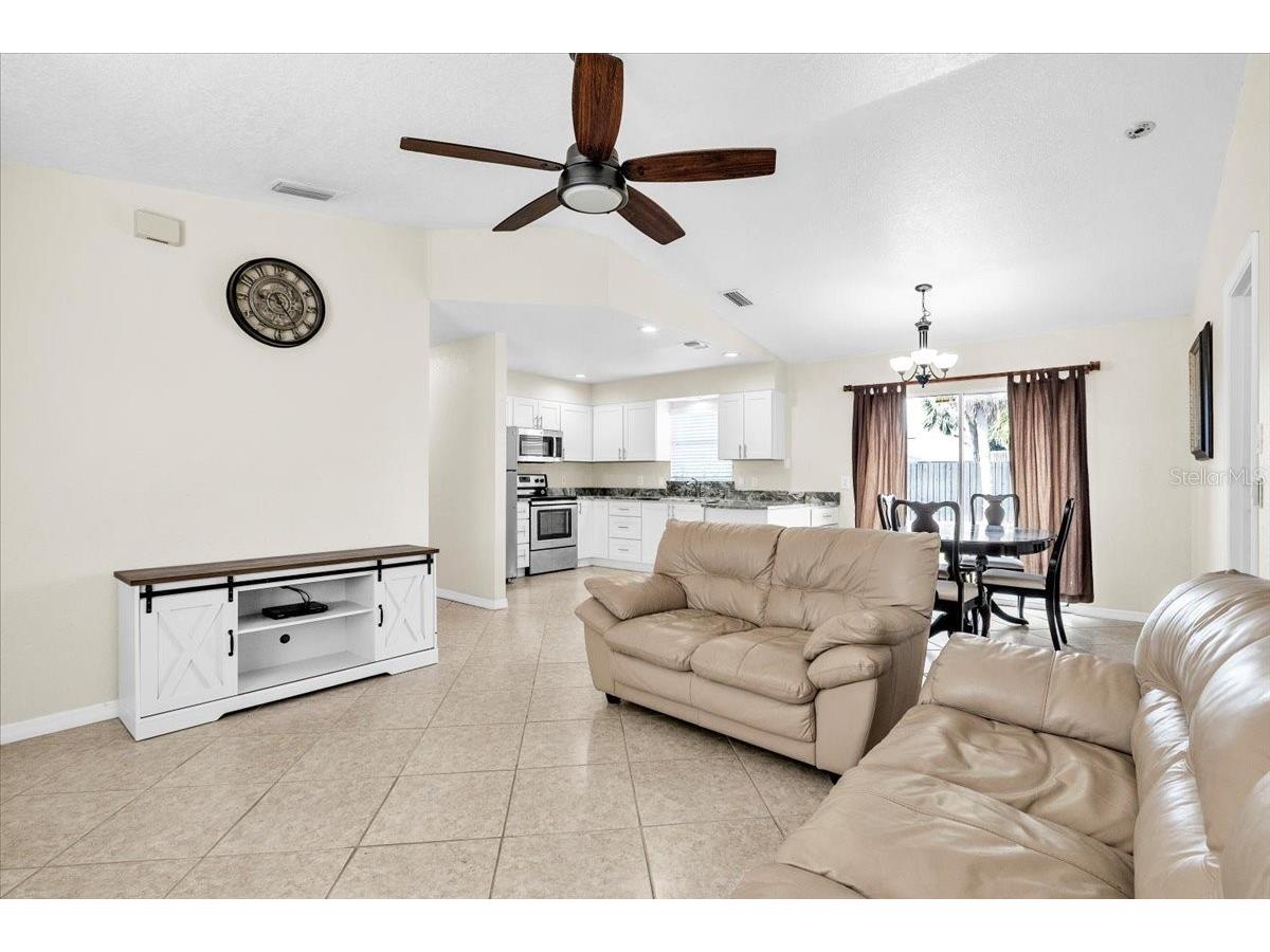 1461 Mccrory Street North Port FL 34286 A4692900 image7