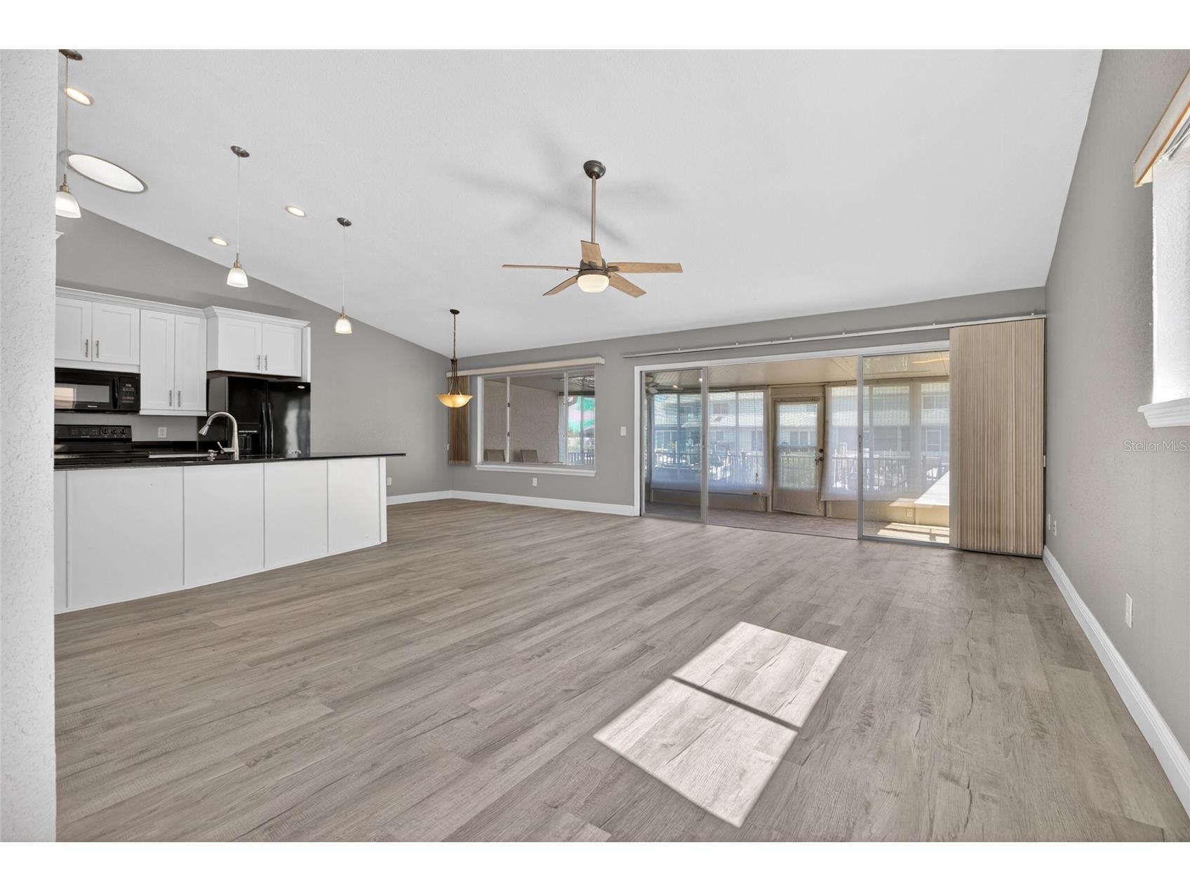 14617 Loridawn Drive #8 Seminole FL 33776 TB8502466 image10