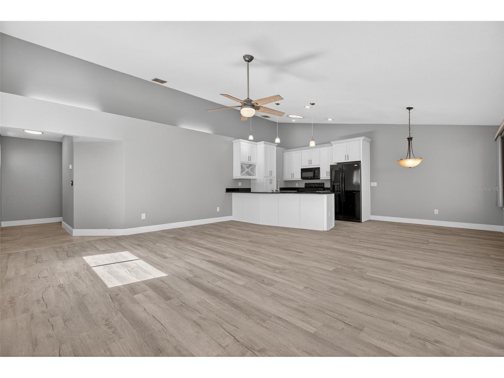 14617 Loridawn Drive #8 Seminole FL 33776 TB8502466 image11