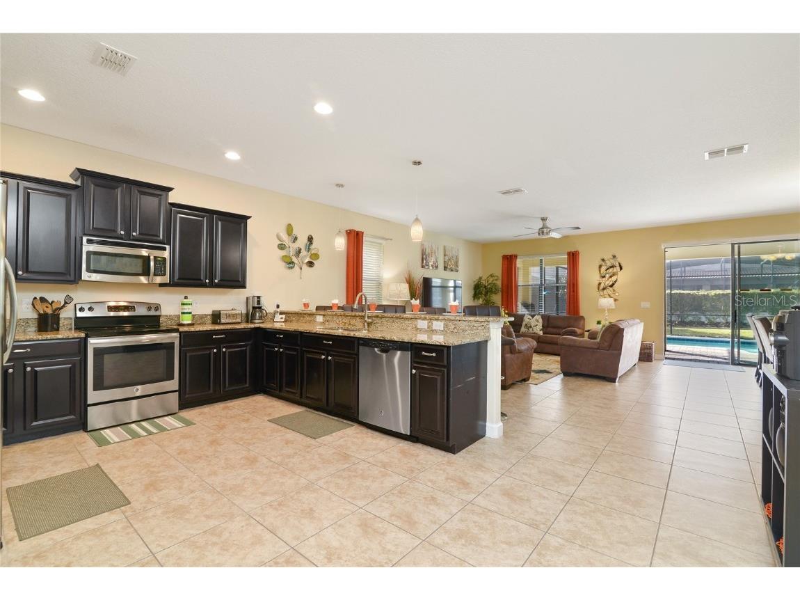 1462 Myrtlewood Street Davenport FL 33896 S5139177 image2