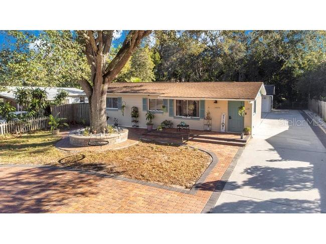 1463 Matador Drive Gotha FL 34734 V4933683 image1