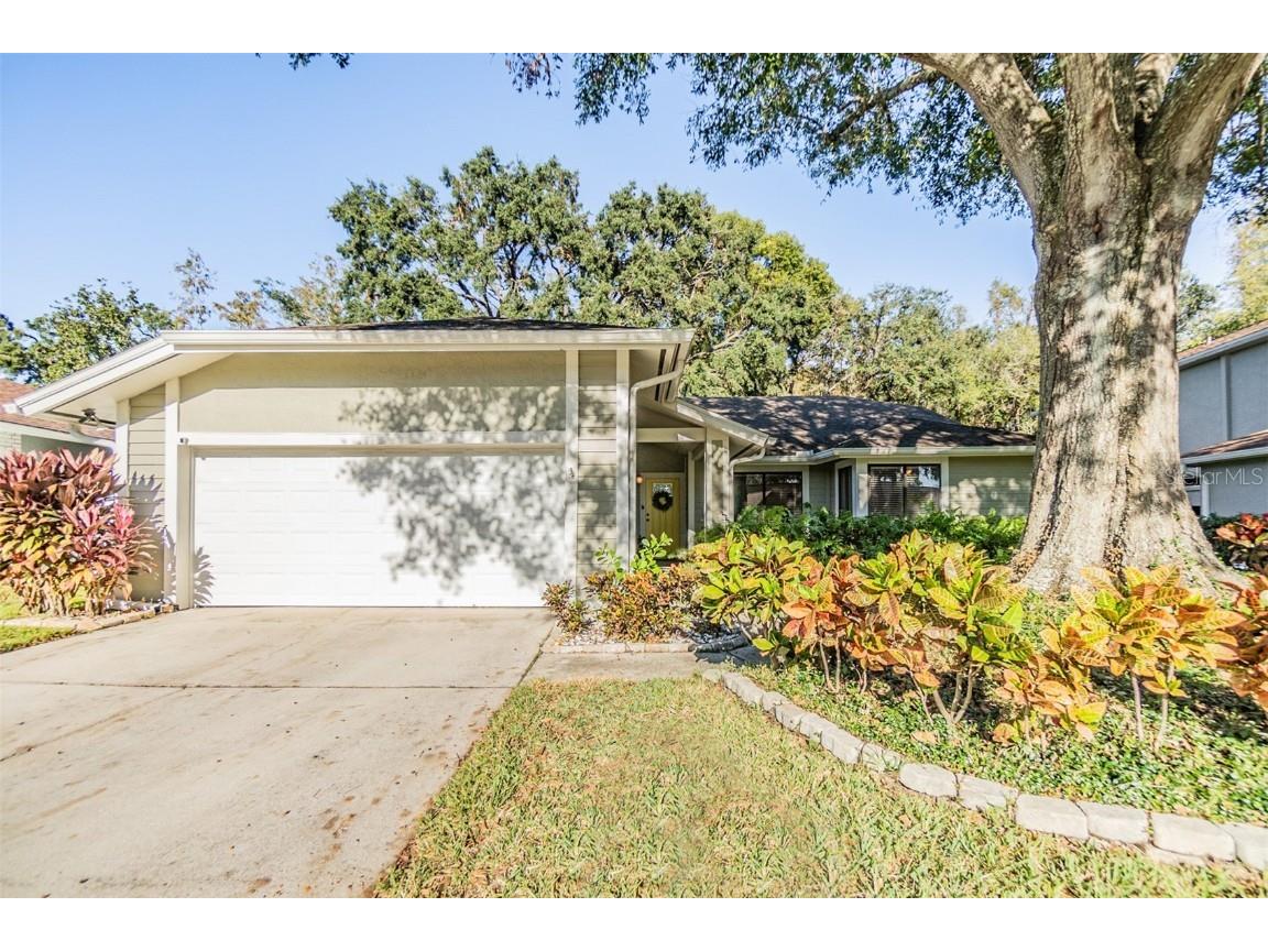 14631 Village Glen Circle Tampa FL 33618 TB8326342 image1