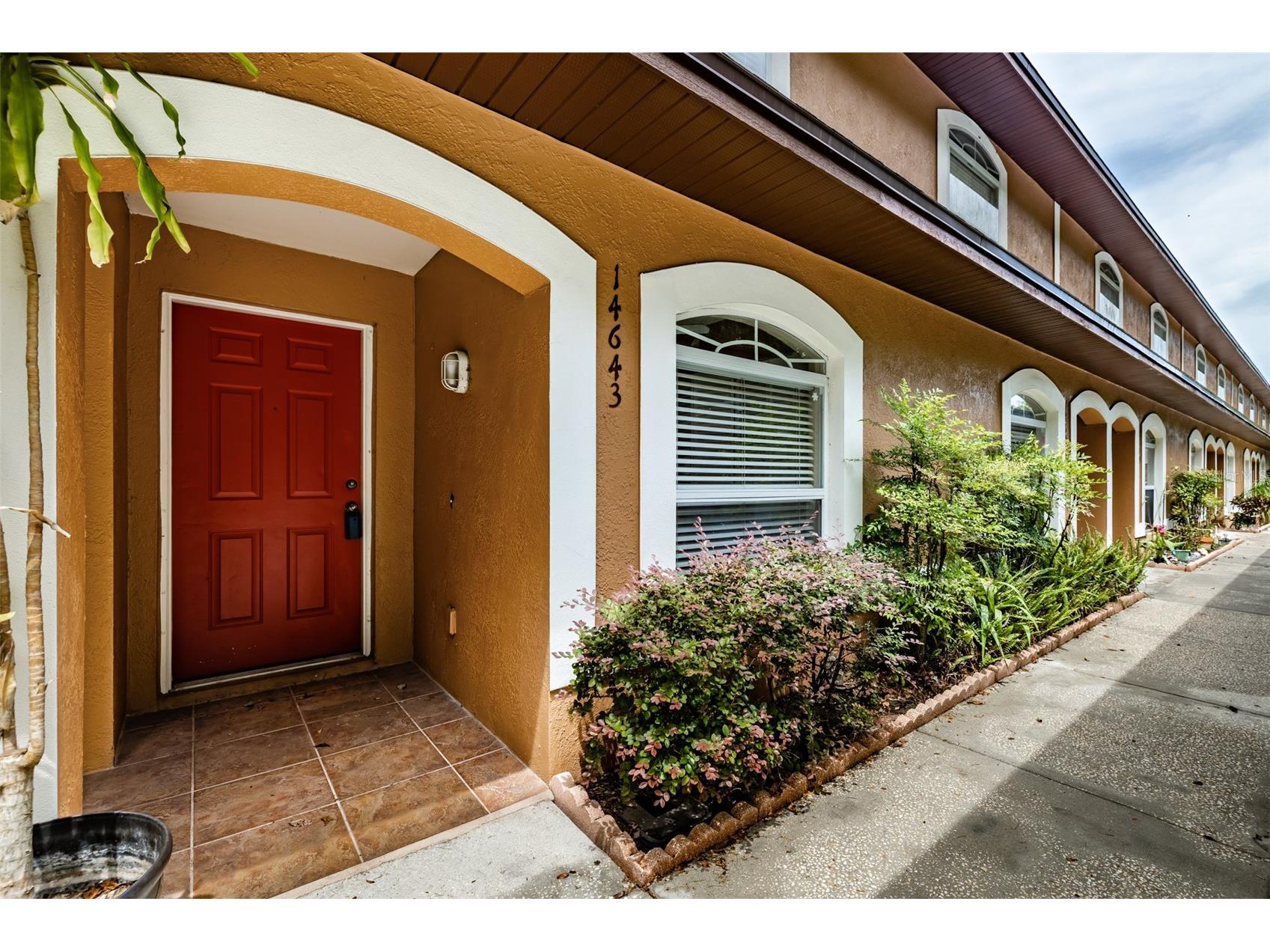 14643 Par Club Circle #14643 Tampa FL 33618 TB8497060 image1