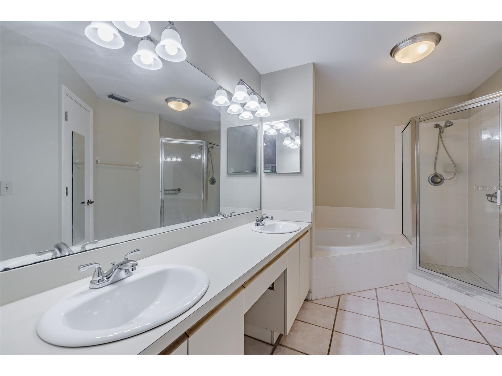 14643 Par Club Circle #14643 Tampa FL 33618 TB8497060 image30