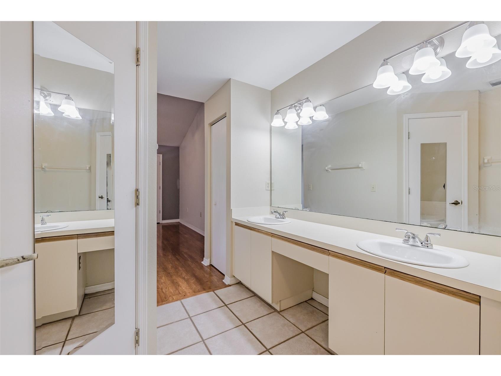 14643 Par Club Circle #14643 Tampa FL 33618 TB8497060 image33